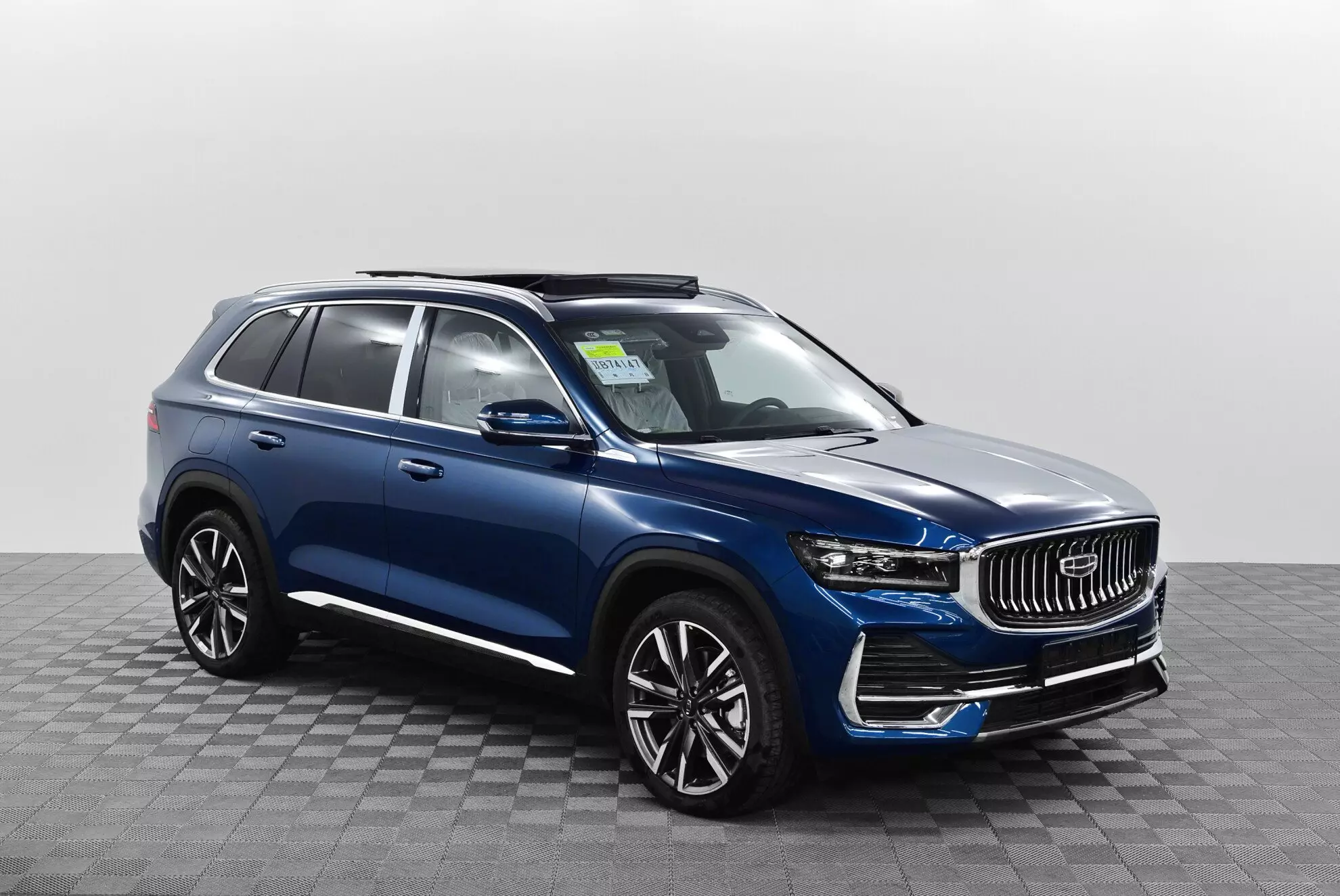 Автосалон: Geely Monjaro