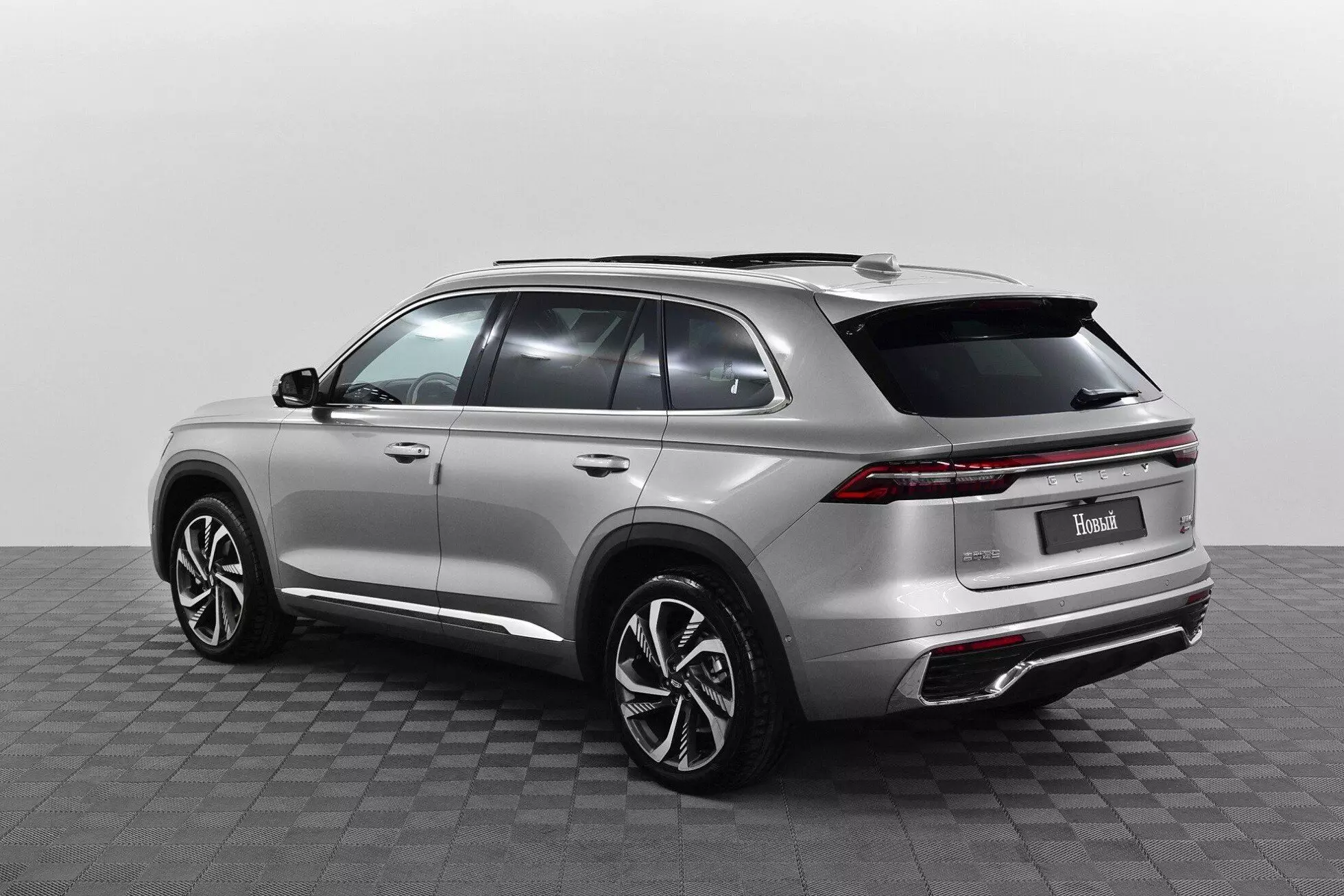 Автосалон: Geely Monjaro