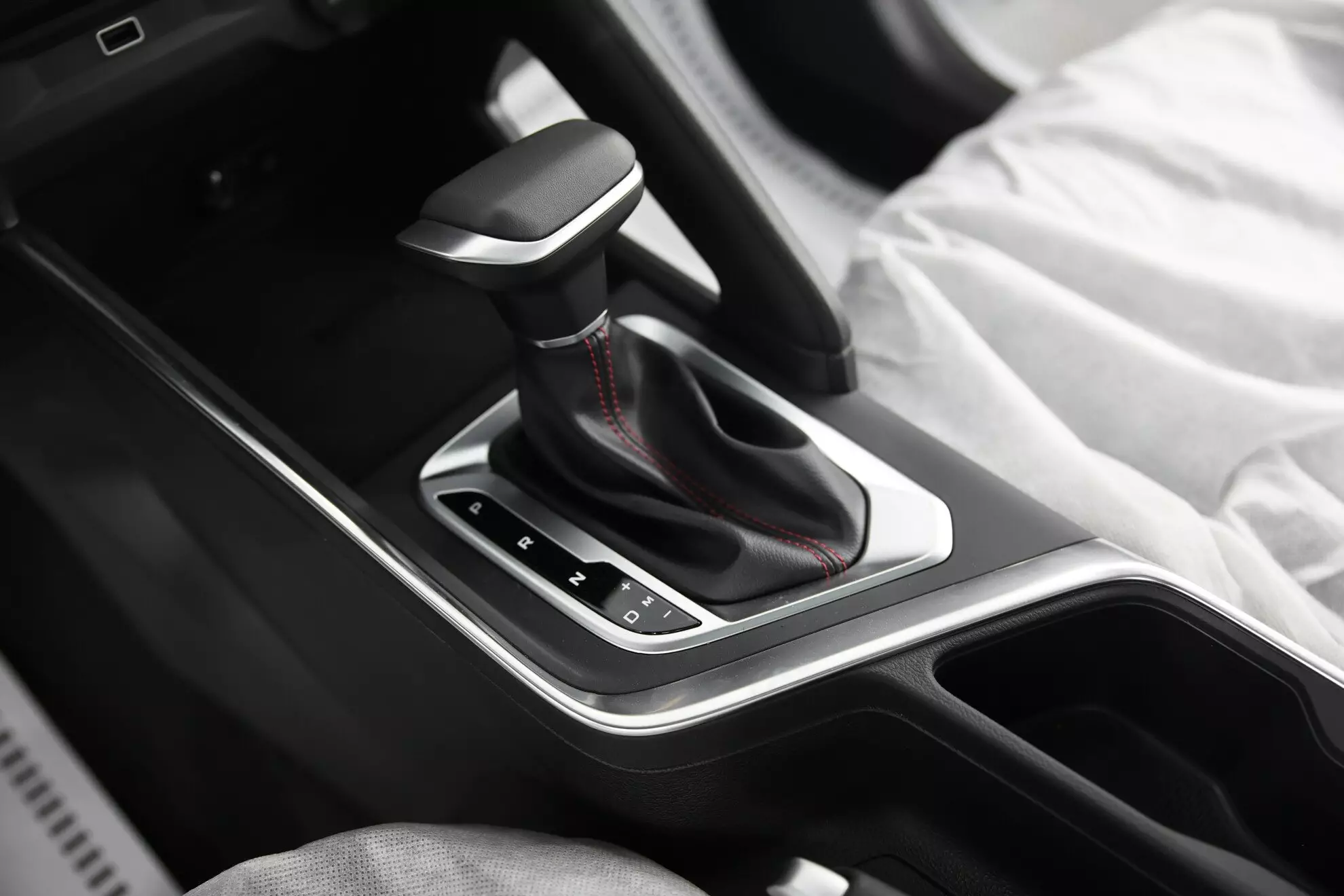 Автосалон: Livan X3 Pro