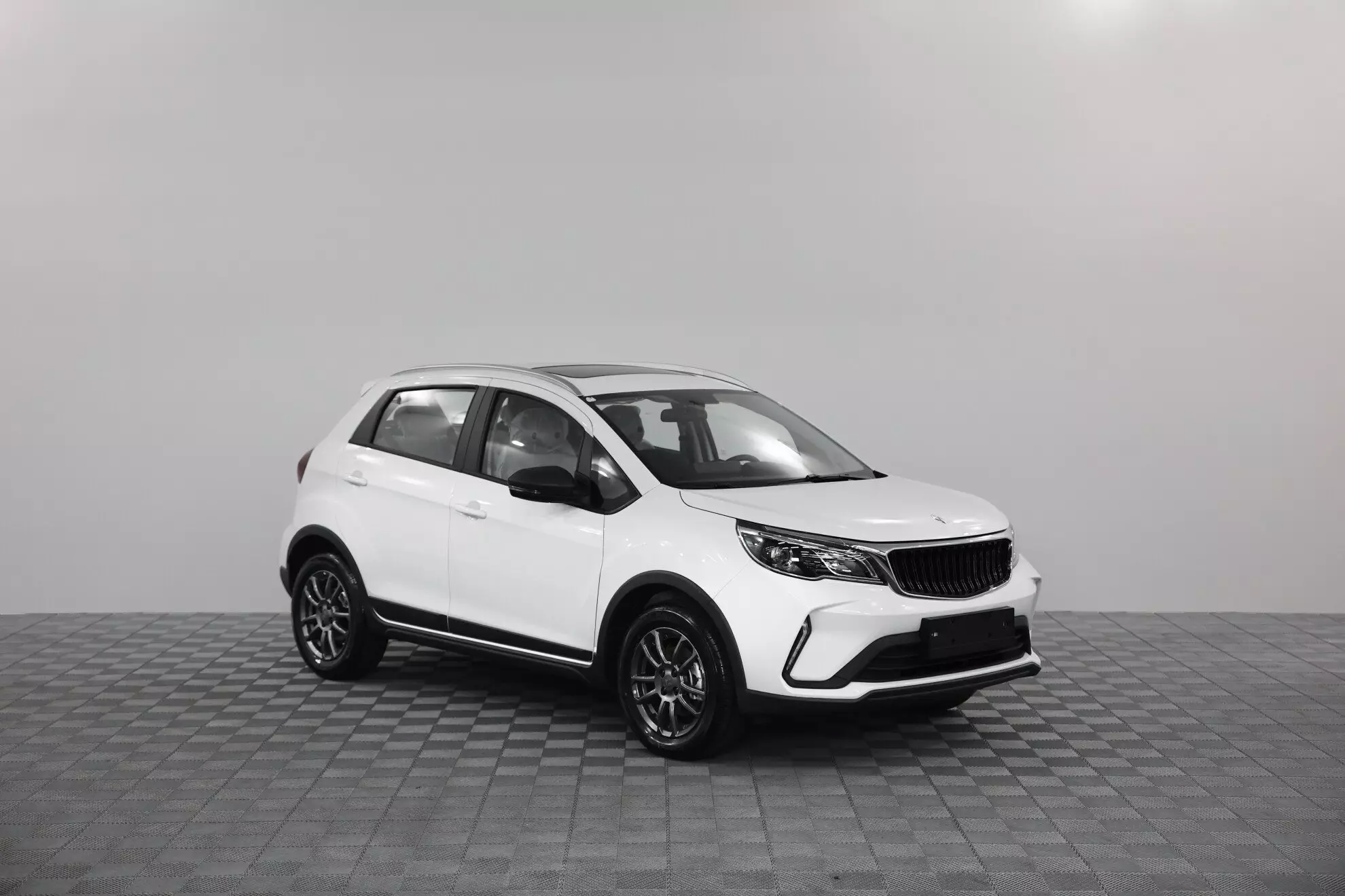 Автосалон: Livan X3 Pro