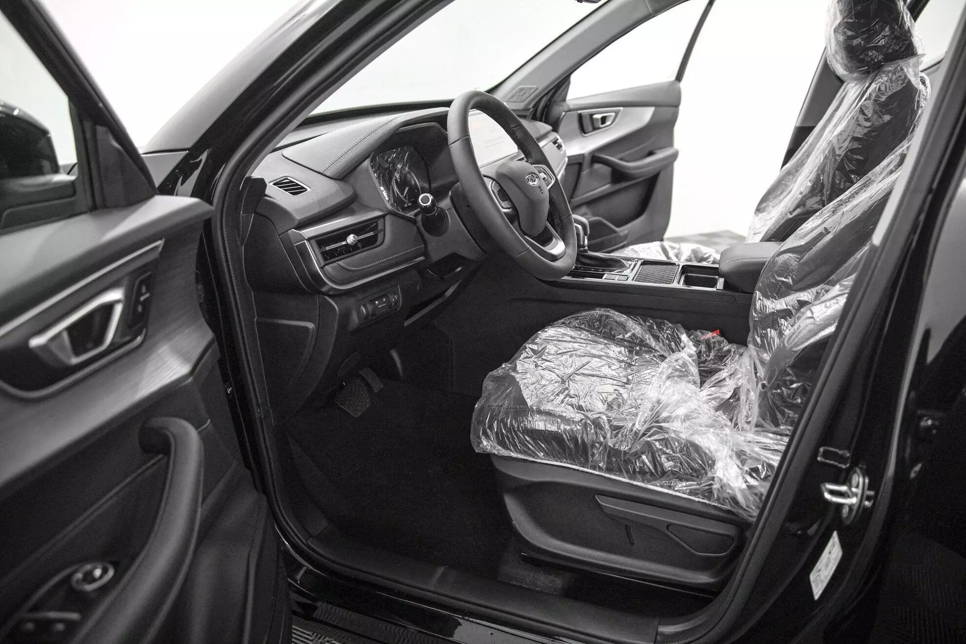 Автосалон: Chery Tiggo 4 Pro