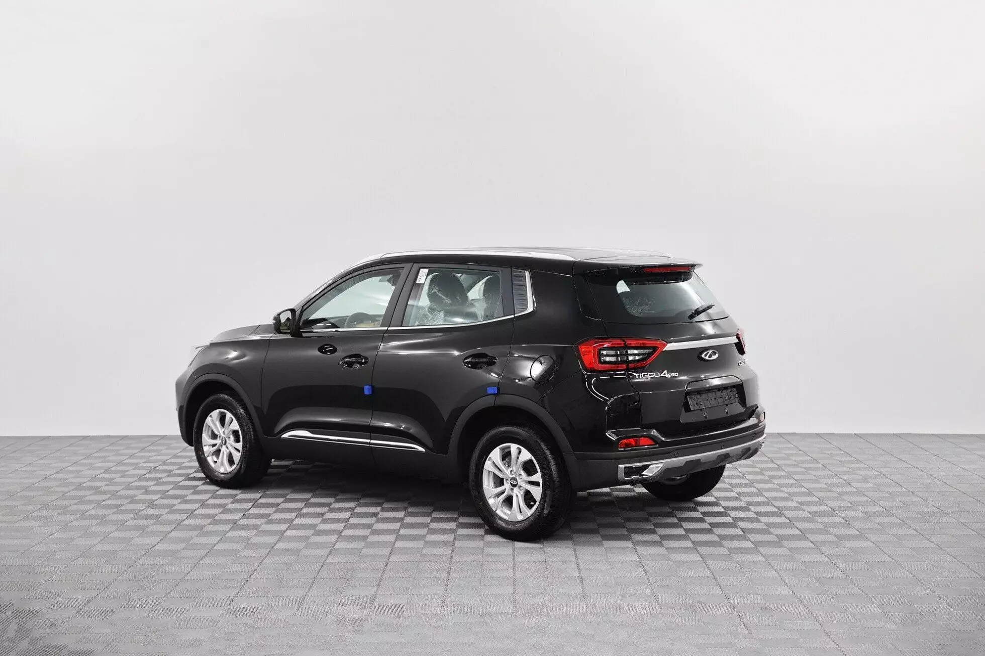 Автосалон: Chery Tiggo 4 Pro