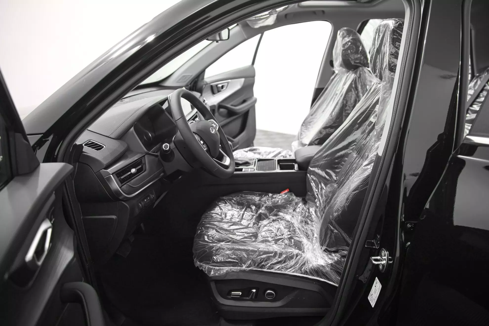 Автосалон: Chery Tiggo 4 Pro