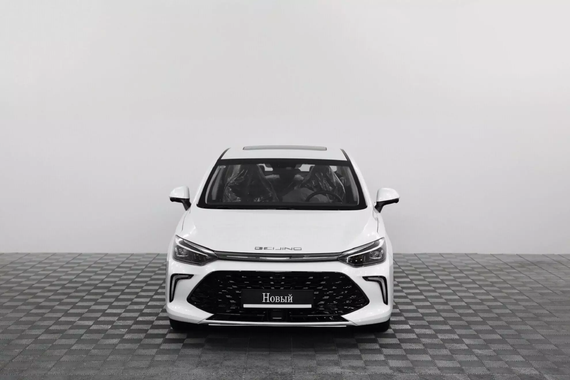 Автосалон: Baic U5 PLUS