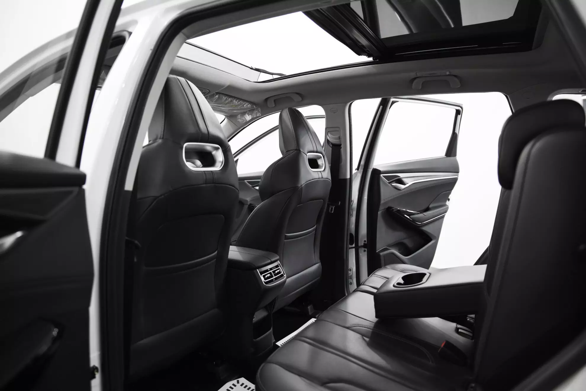 Автосалон: Changan CS75plus