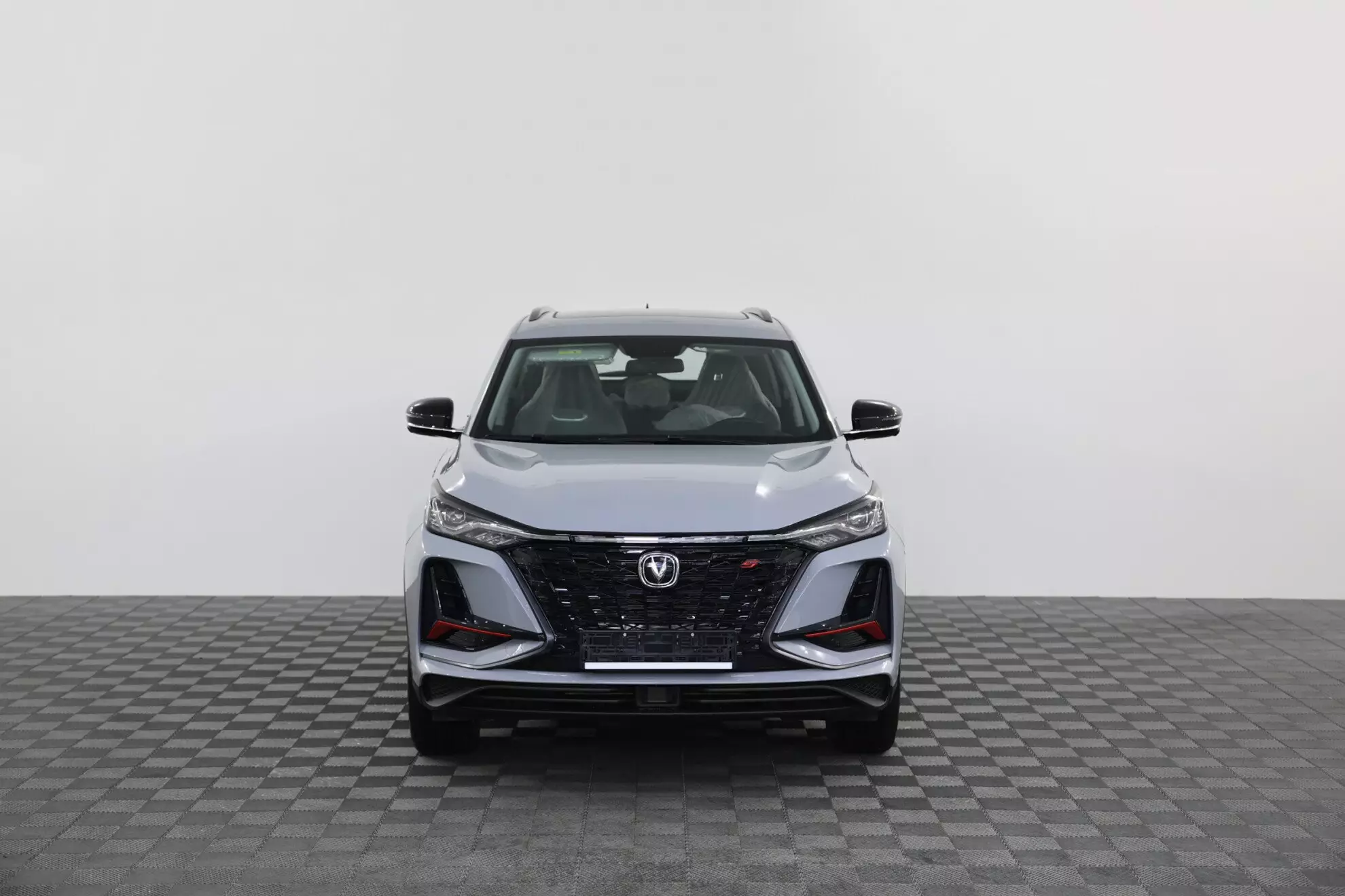 Автосалон: Changan CS75plus