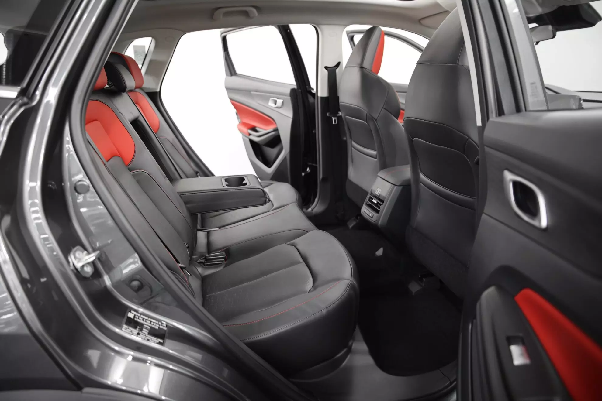 Автосалон: Changan CS55PLUS