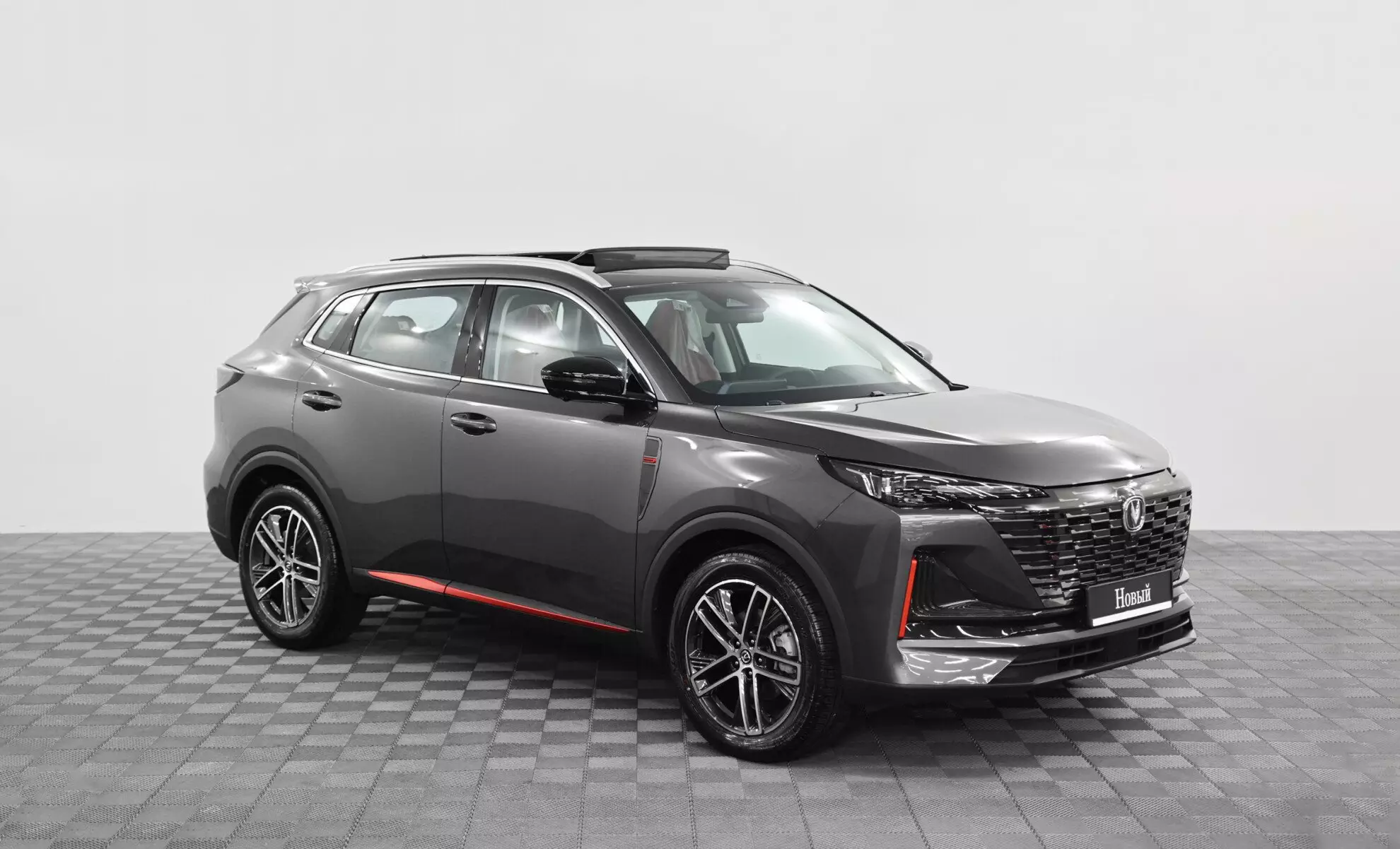 Автосалон: Changan CS55PLUS