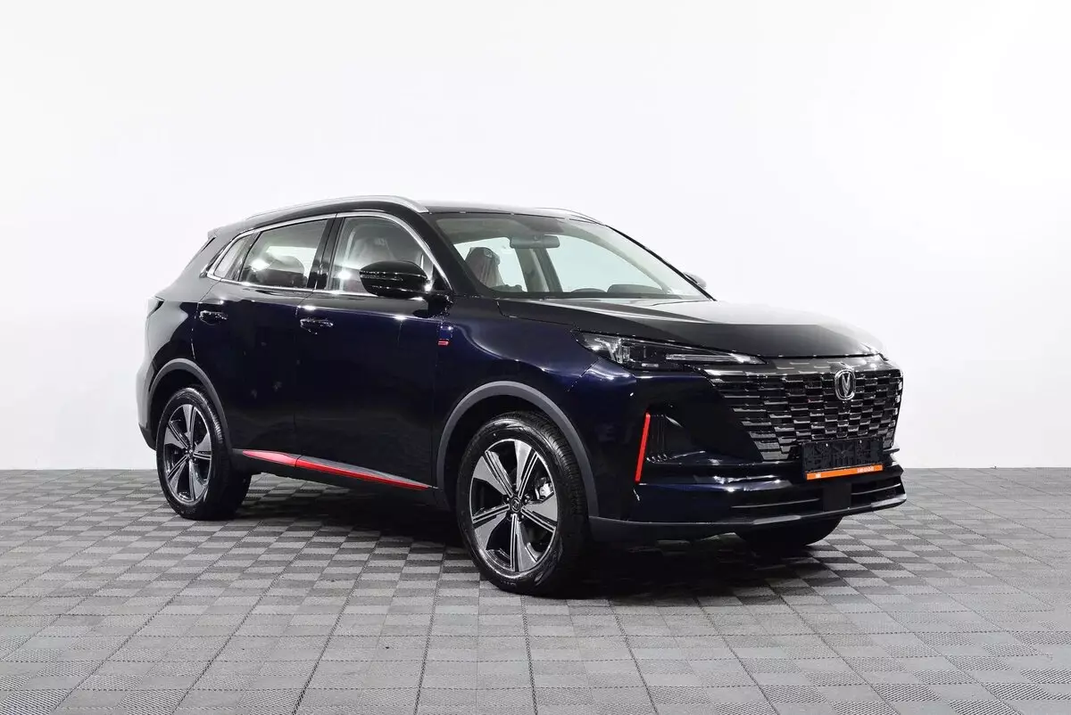 Автосалон: Changan CS55PLUS