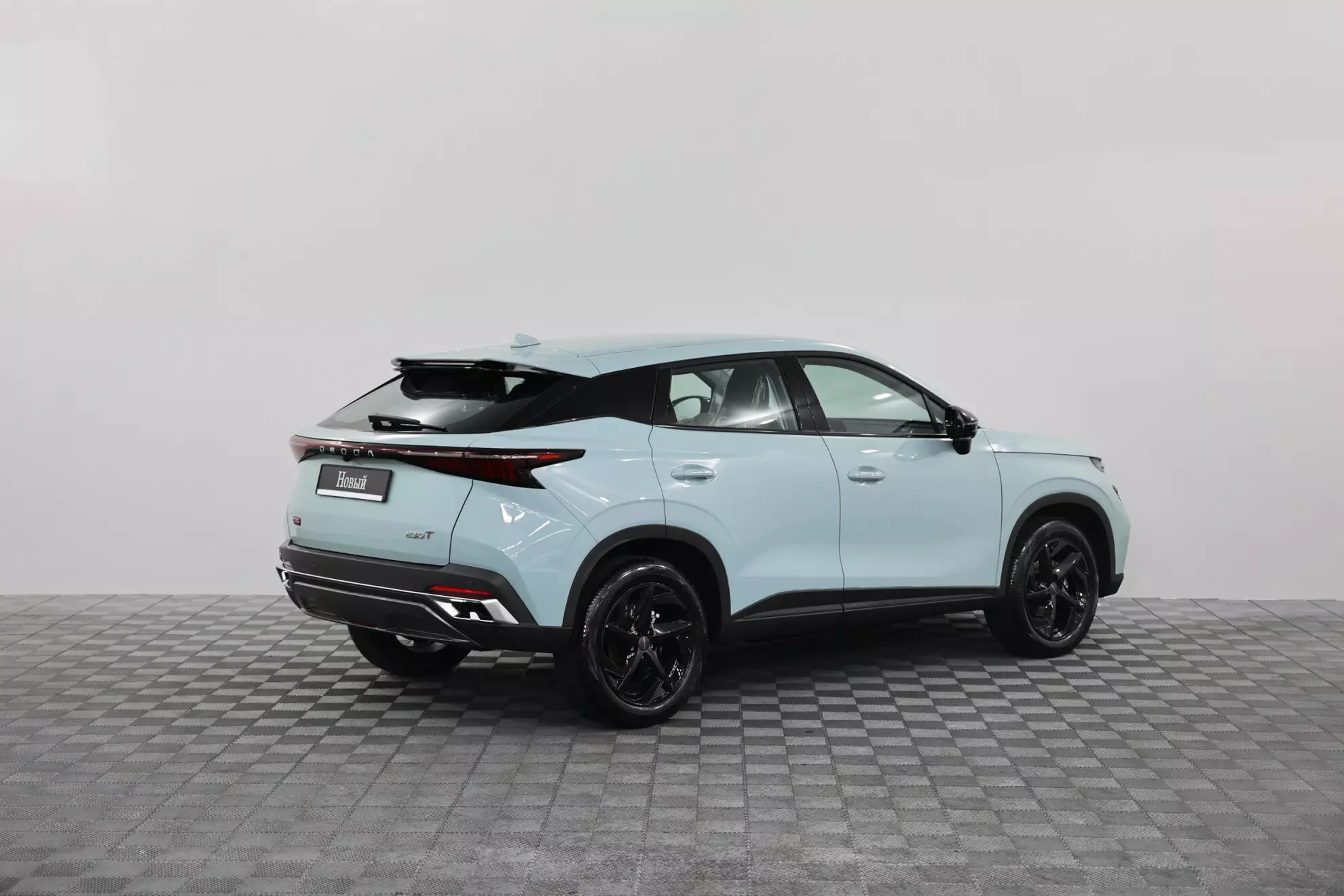 Автосалон: Omoda C5