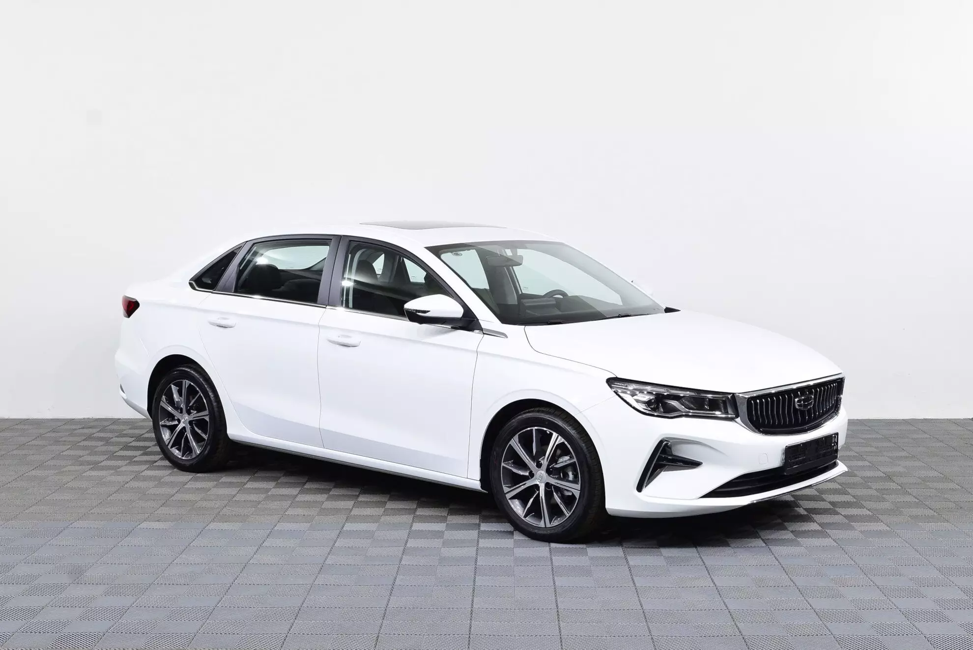 Автосалон: Geely Emgrand