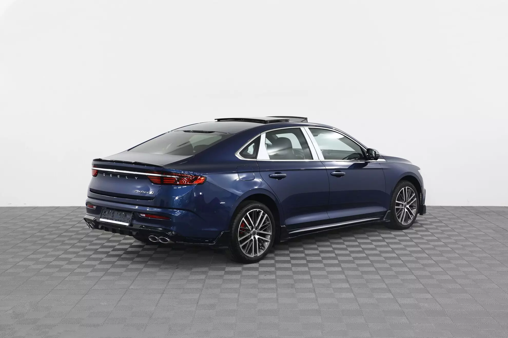 Автосалон: Geely Preface