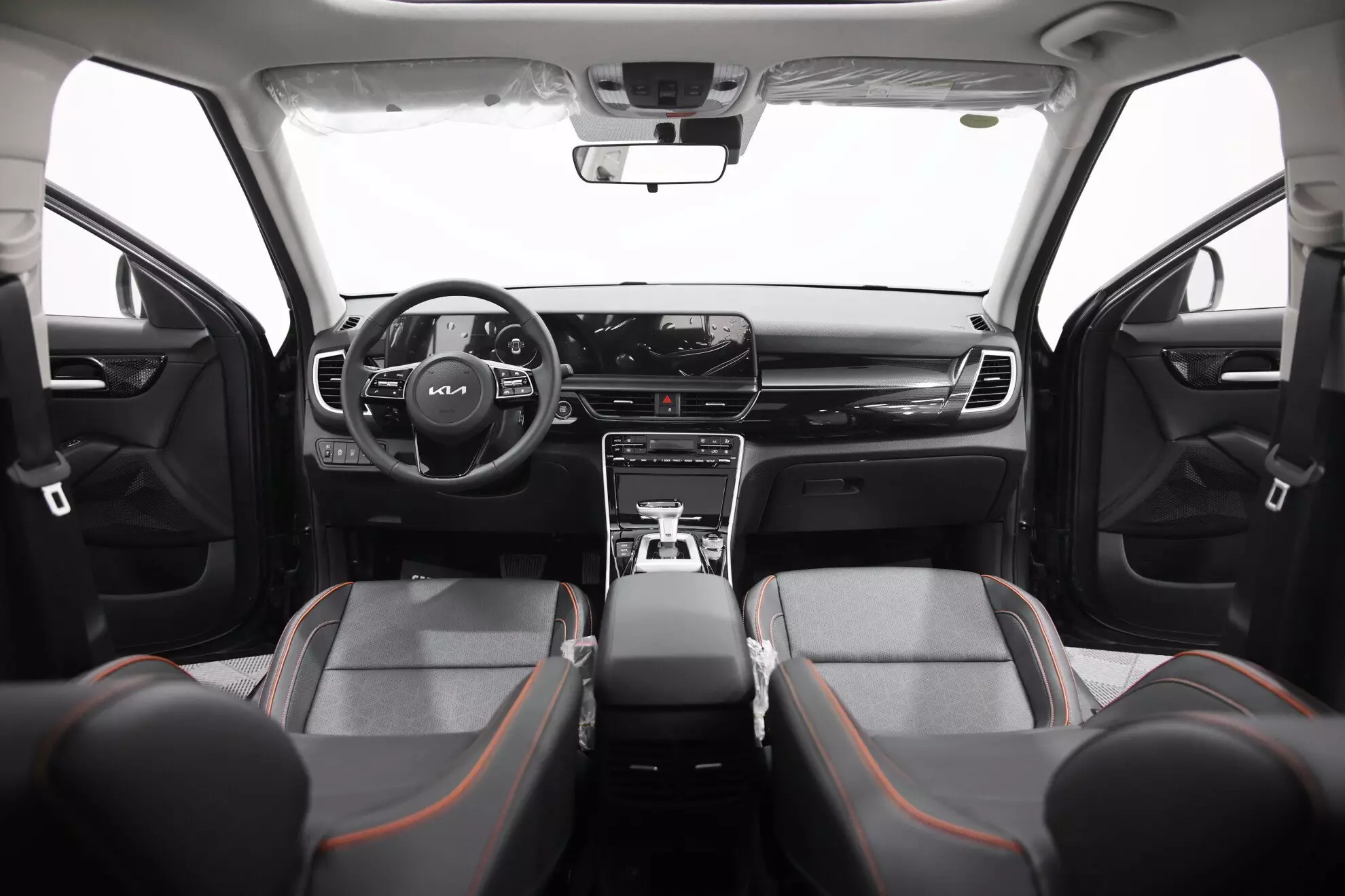Автосалон: Kia New Seltos