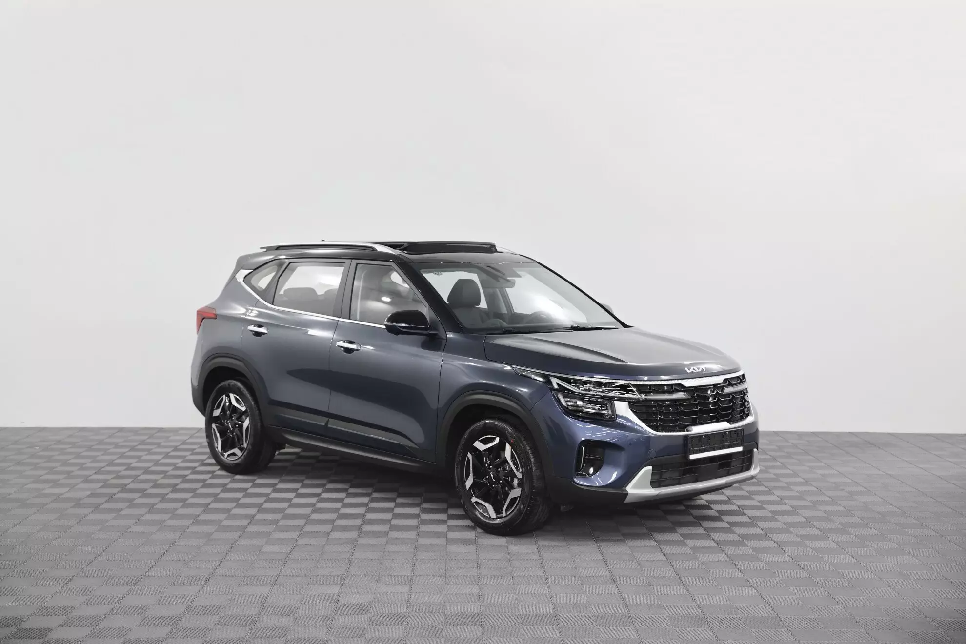 Автосалон: Kia New Seltos