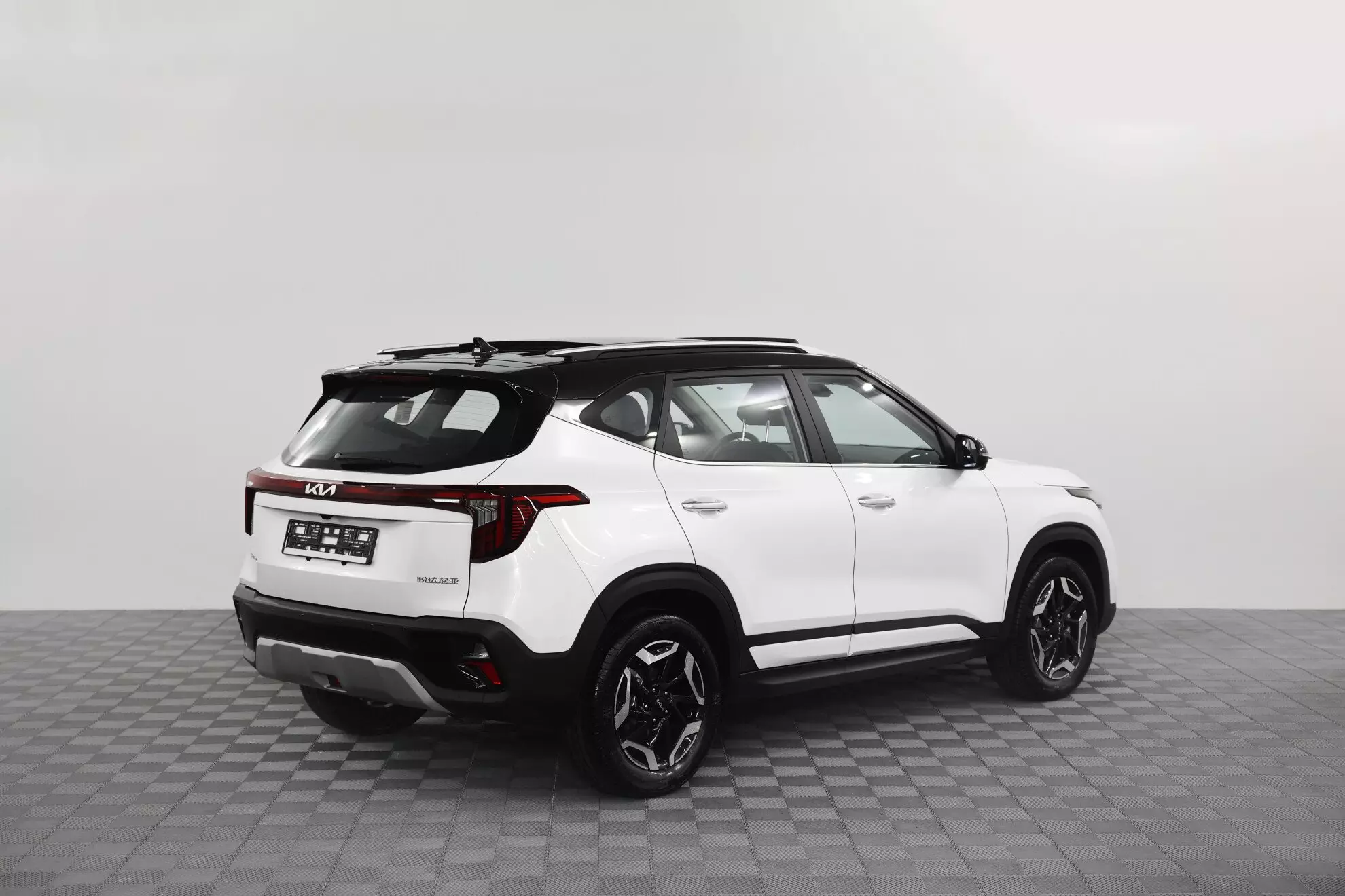 Автосалон: Kia New Seltos
