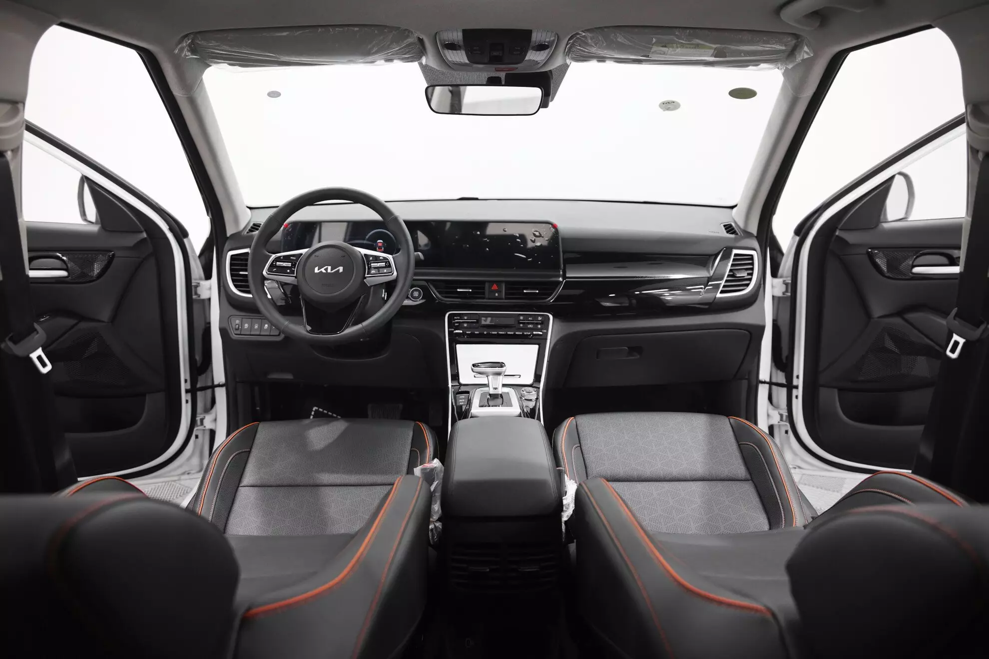 Автосалон: Kia New Seltos