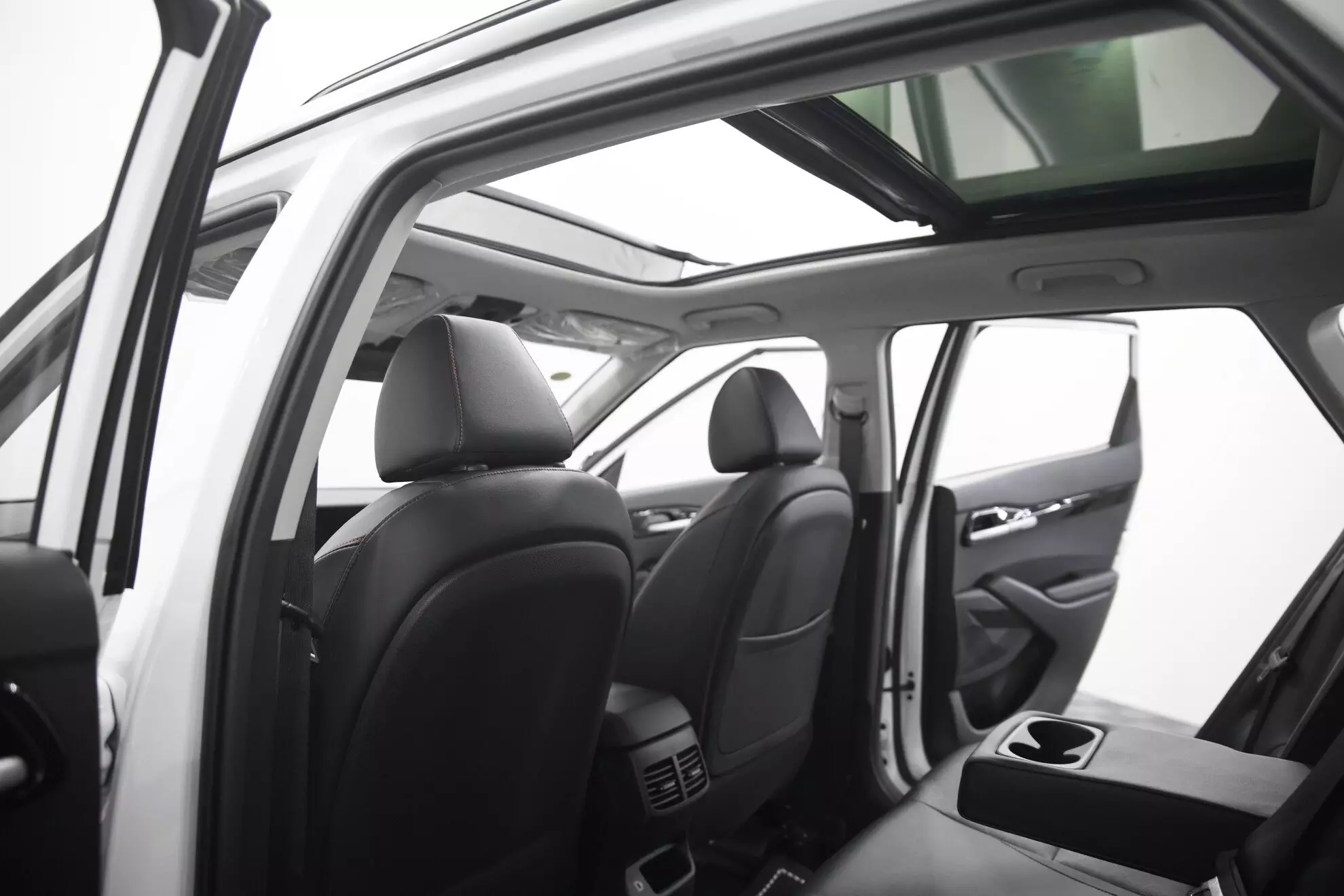 Автосалон: Kia New Seltos