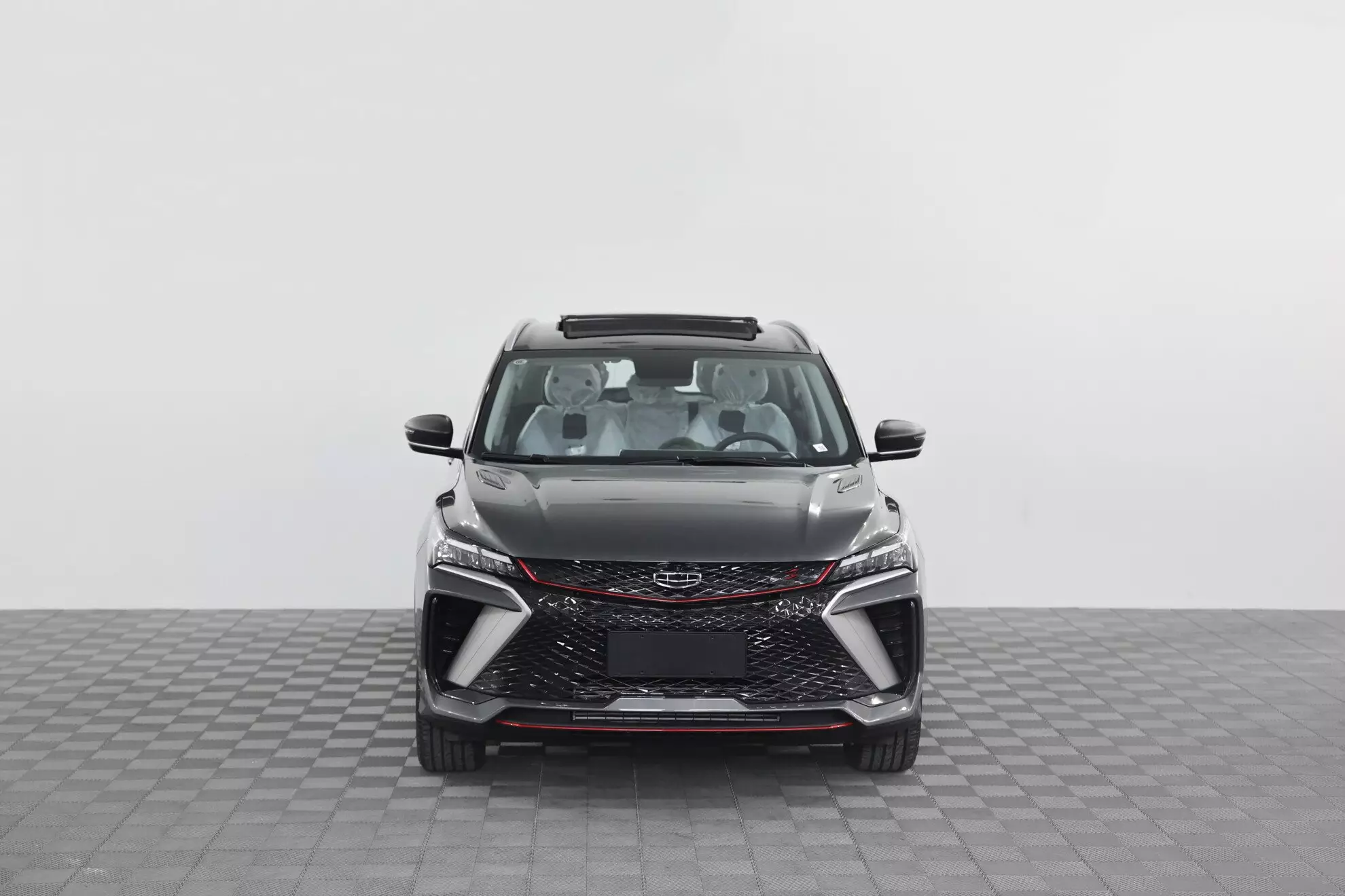 Автосалон: Geely Coolray New