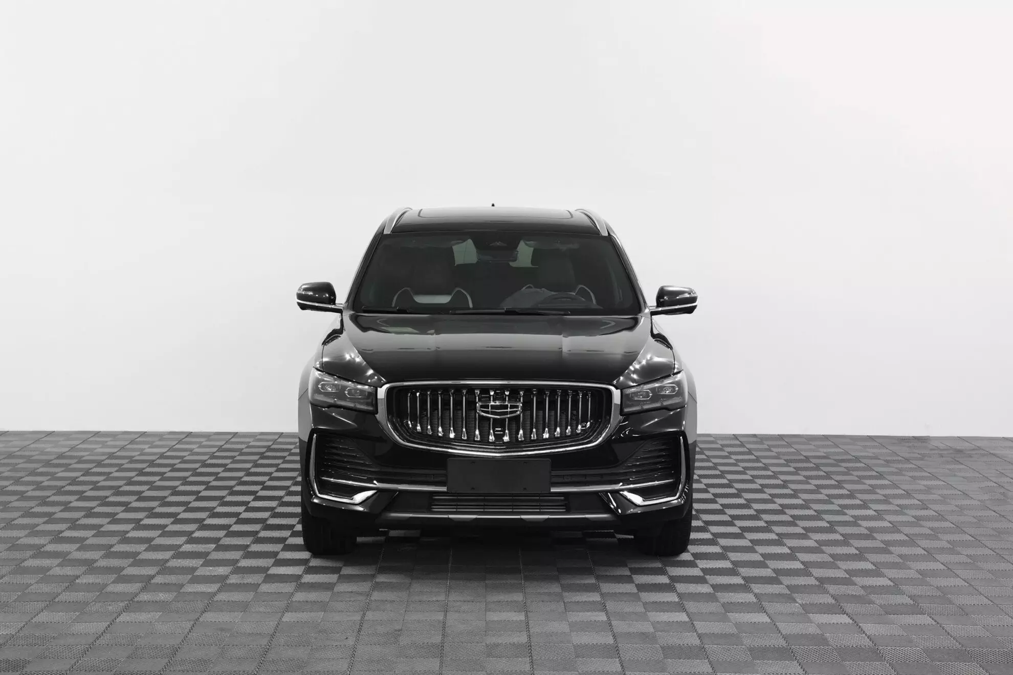 Автосалон: Geely Monjaro