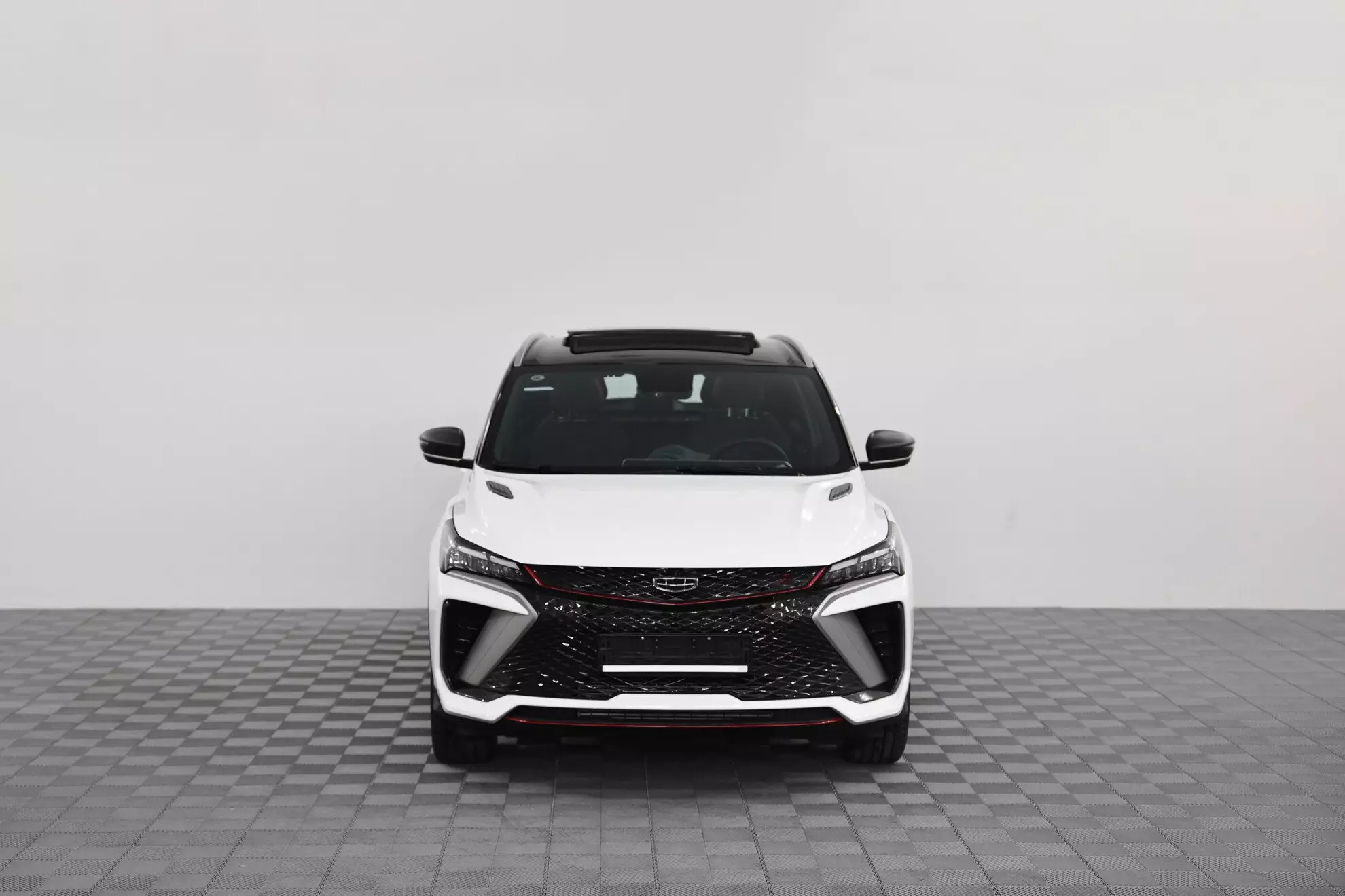 Автосалон: Geely Coolray New