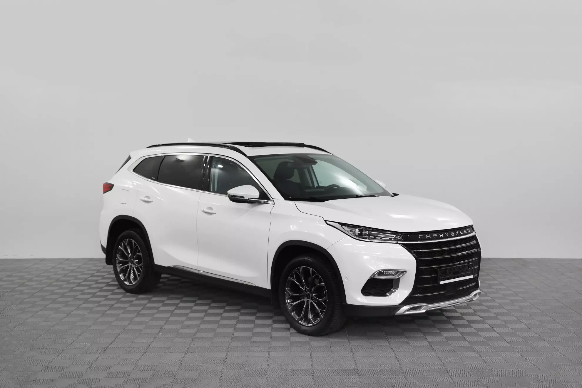Автосалон: Exeed TXL
