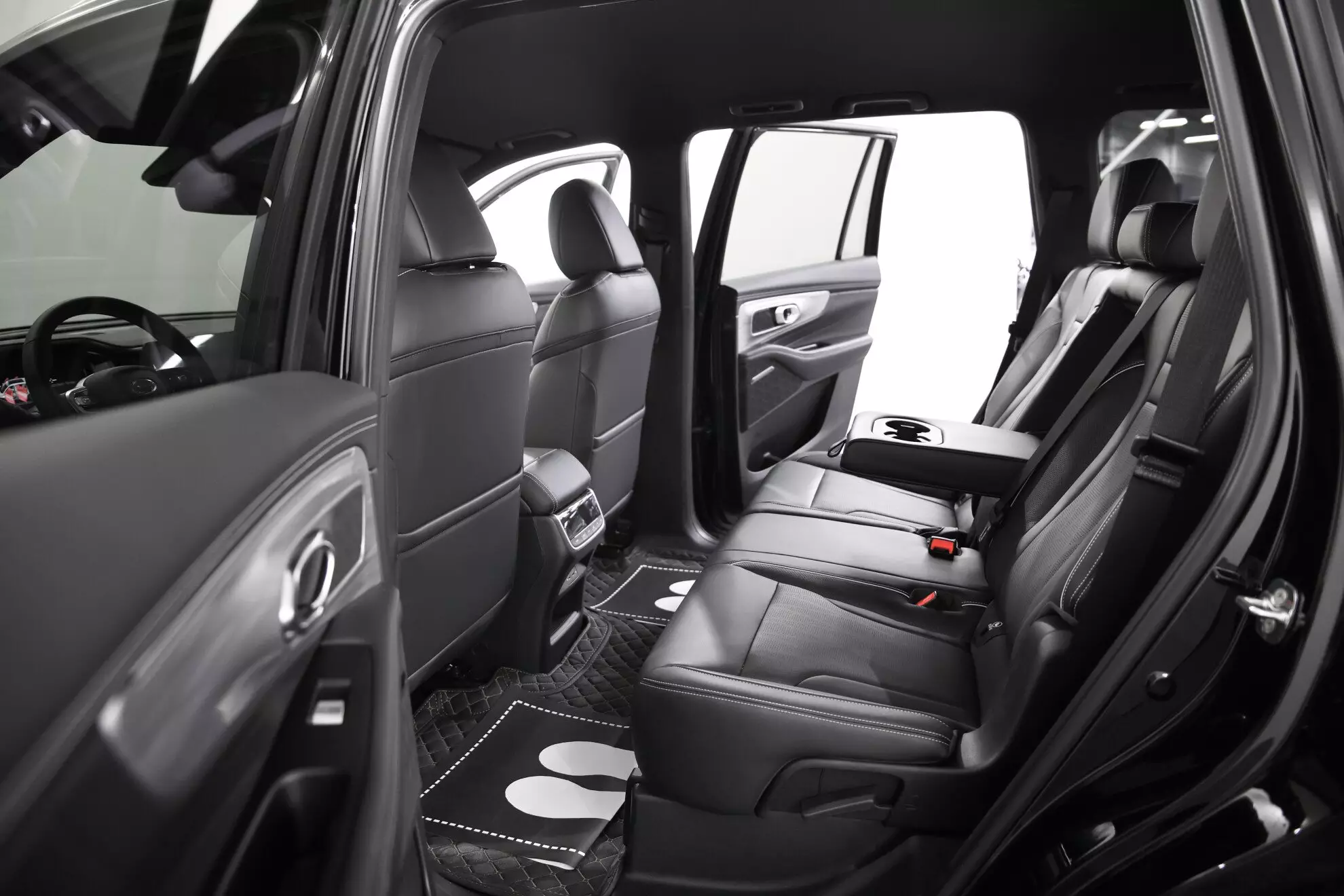 Автосалон: Gac GS8 New