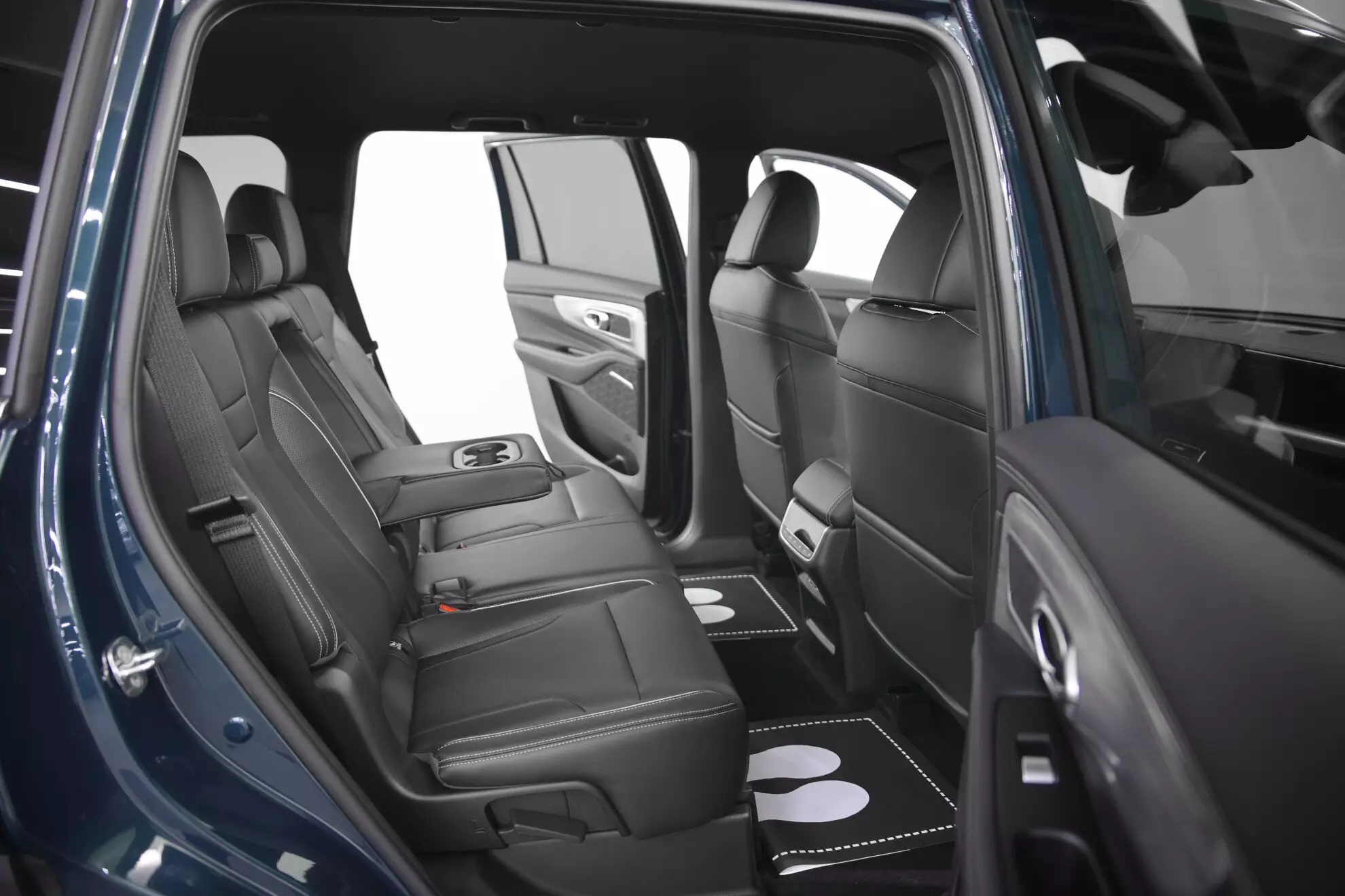 Автосалон: Gac GS8 New