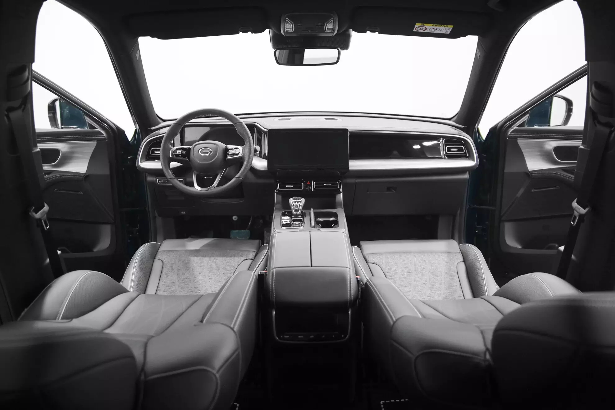 Автосалон: Gac GS8 New