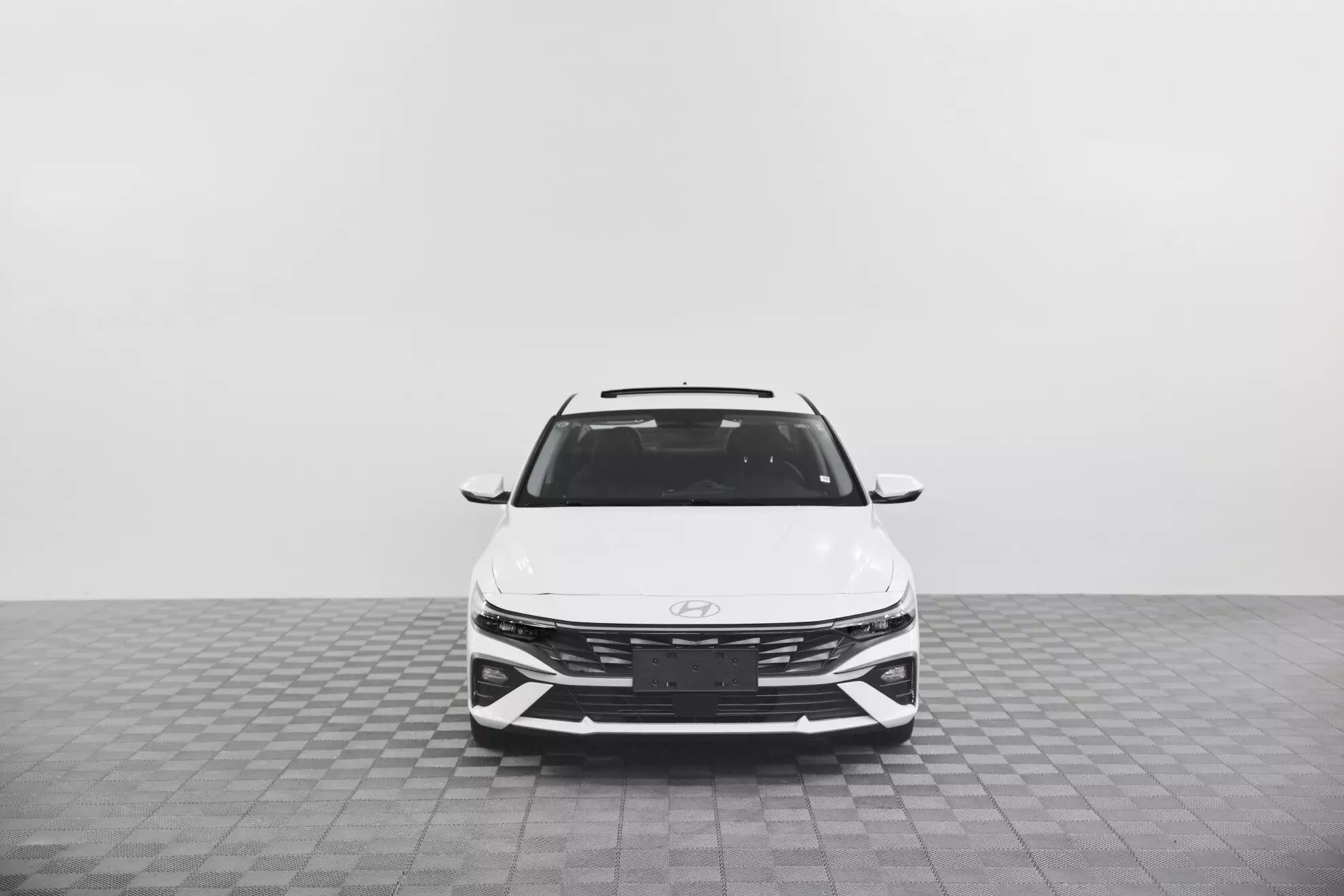 Автосалон: Hyundai Elantra New