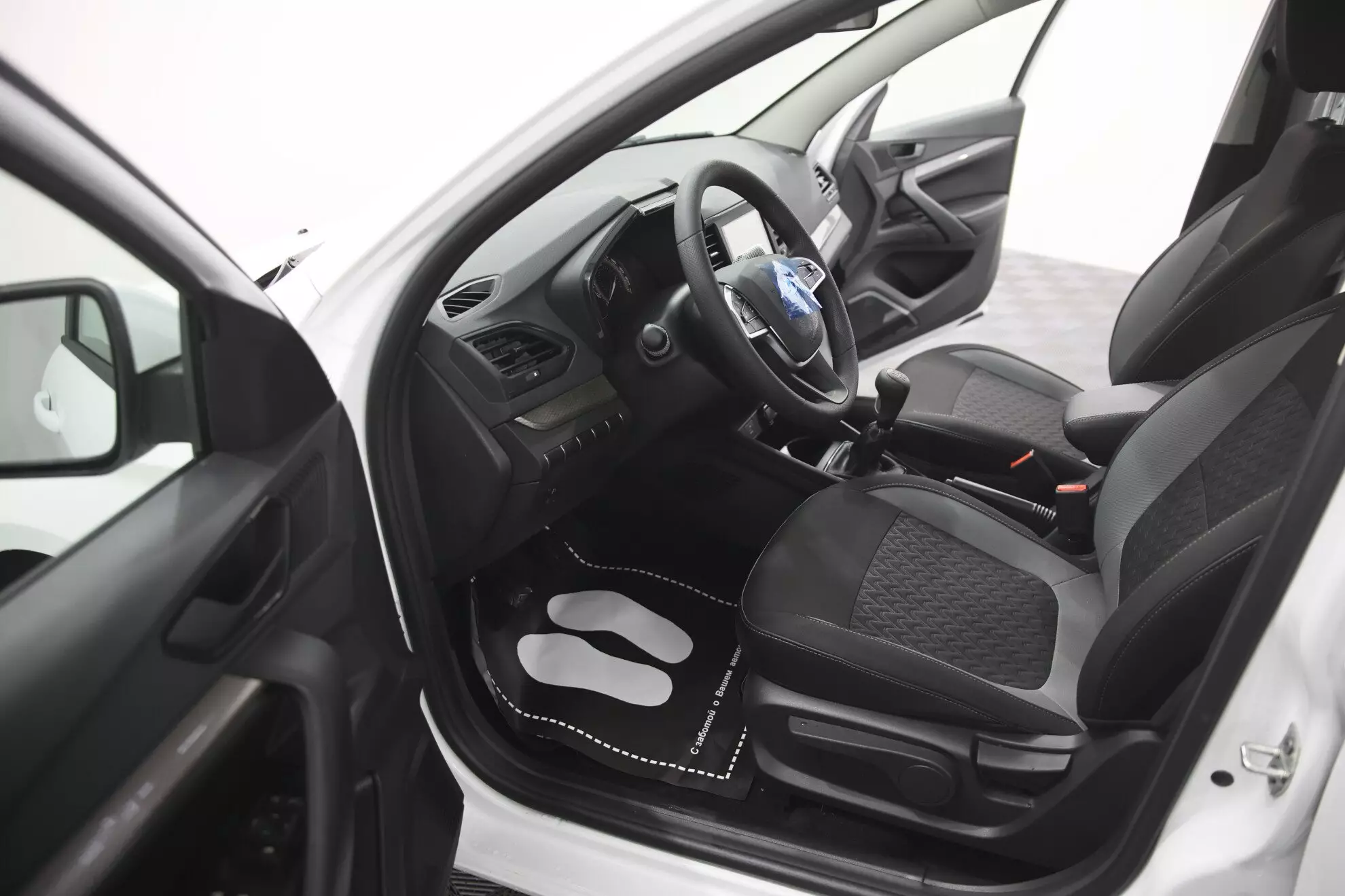 Автосалон: Lada Vesta New