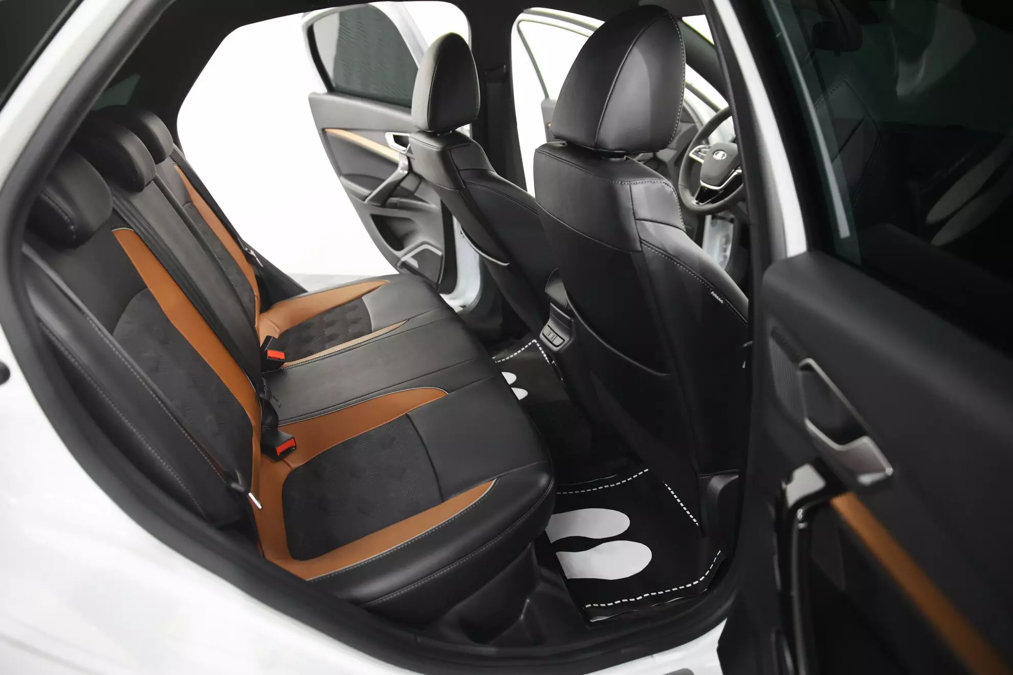 Автосалон: Lada Vesta Cross New