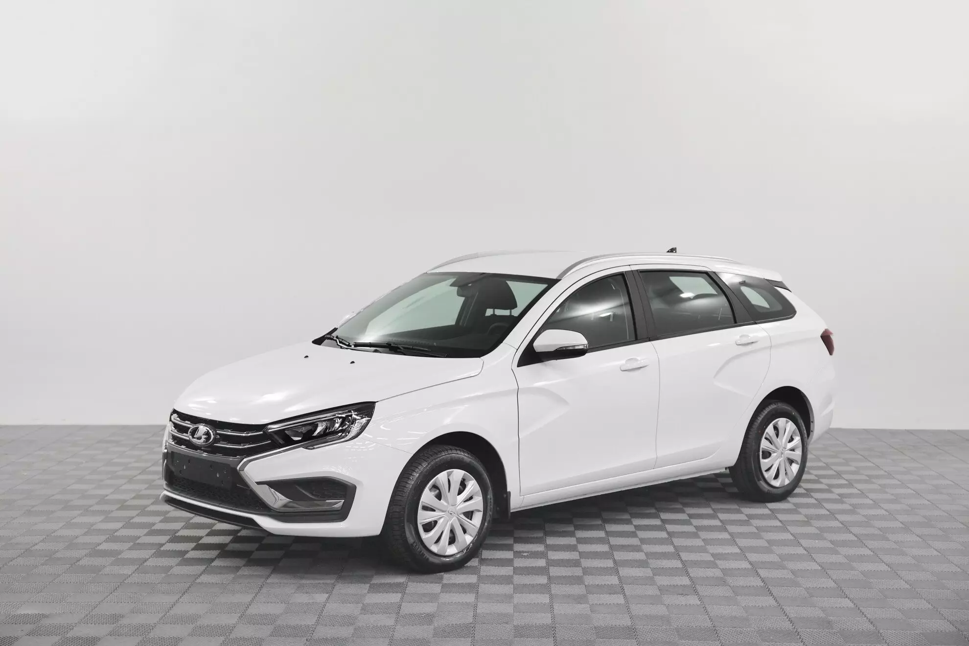 Автосалон: Lada Vesta SW New