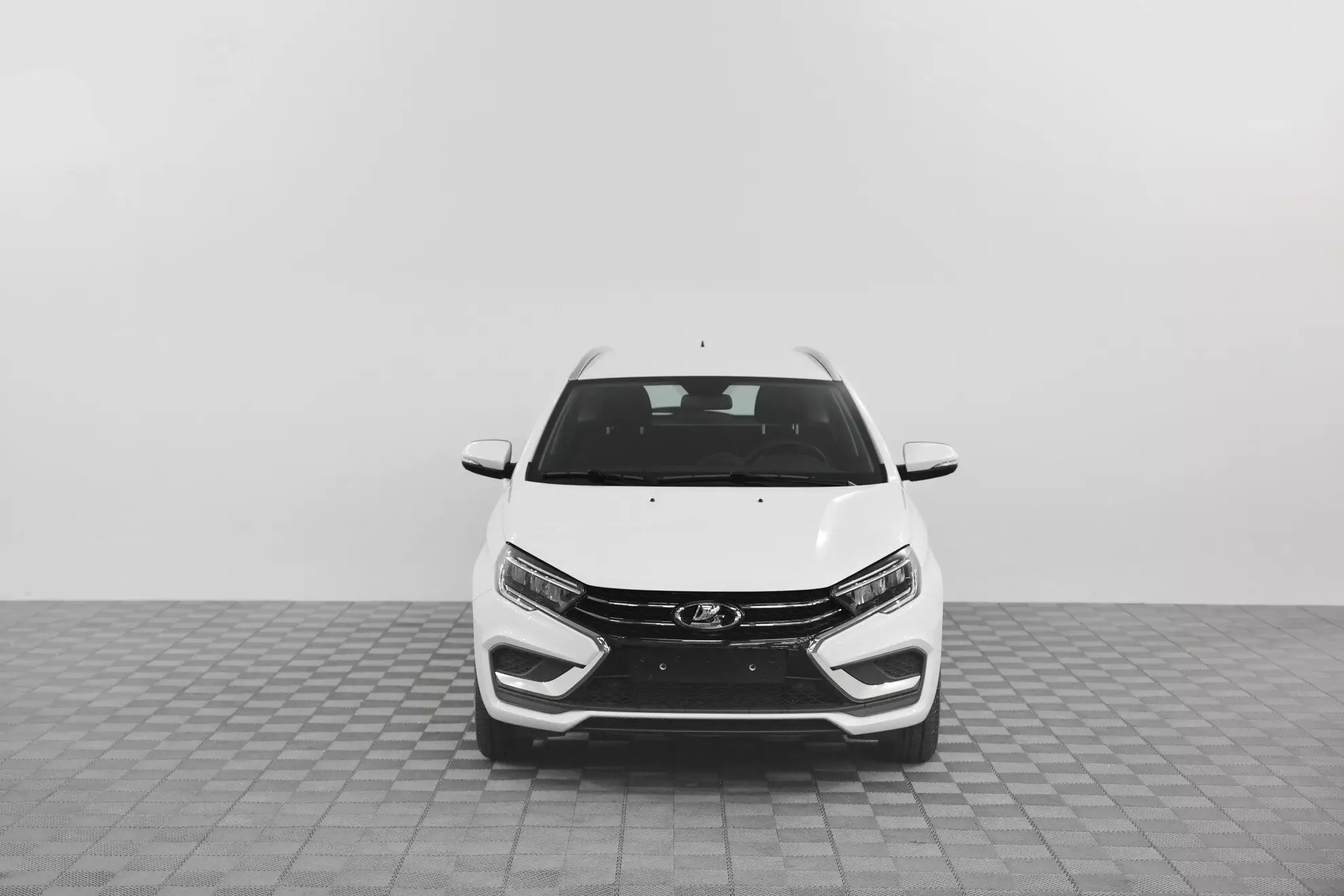 Автосалон: Lada Vesta SW New