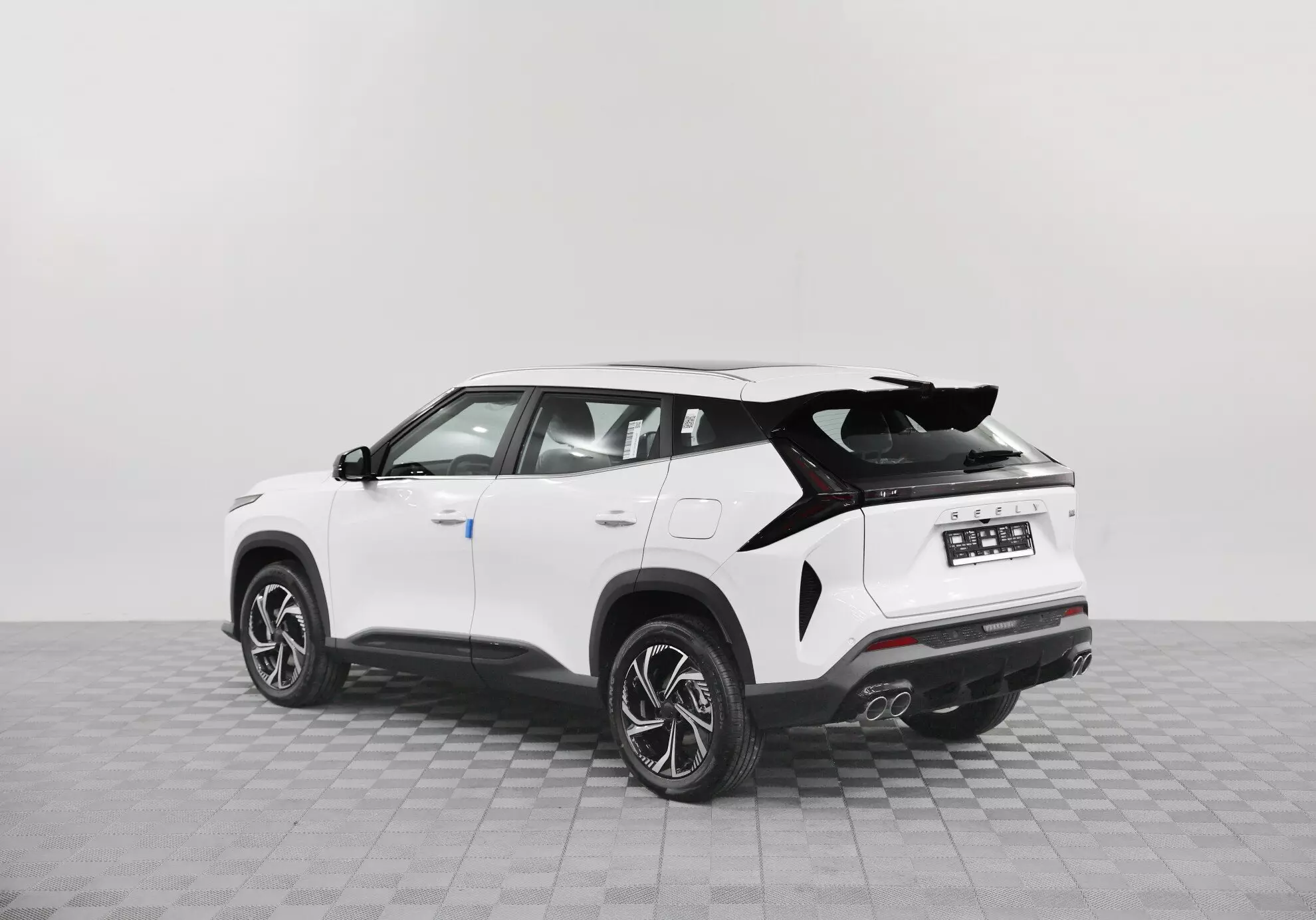 Автосалон: Geely Boyue