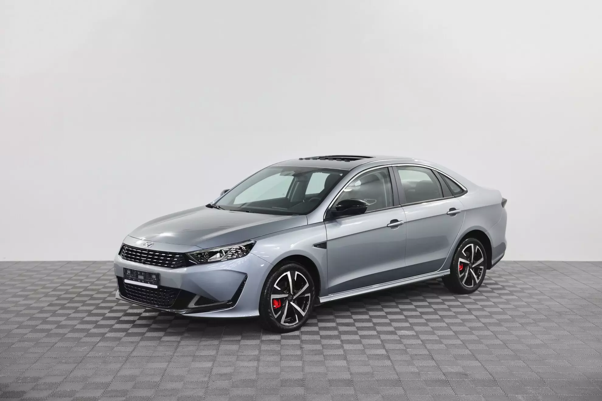 Автосалон: Kaiyi E5
