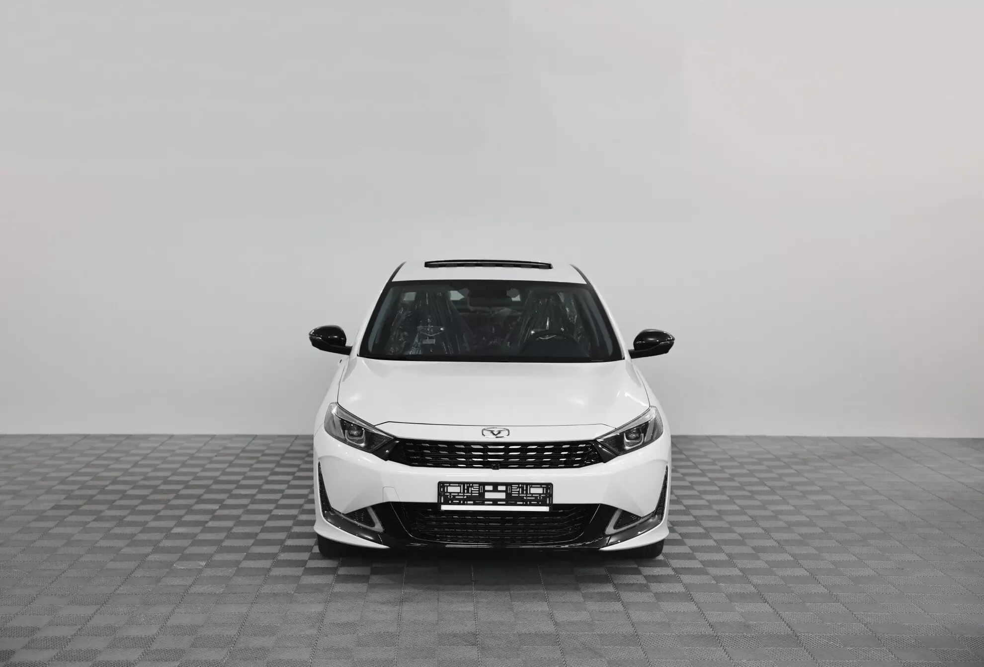 Автосалон: Kaiyi E5