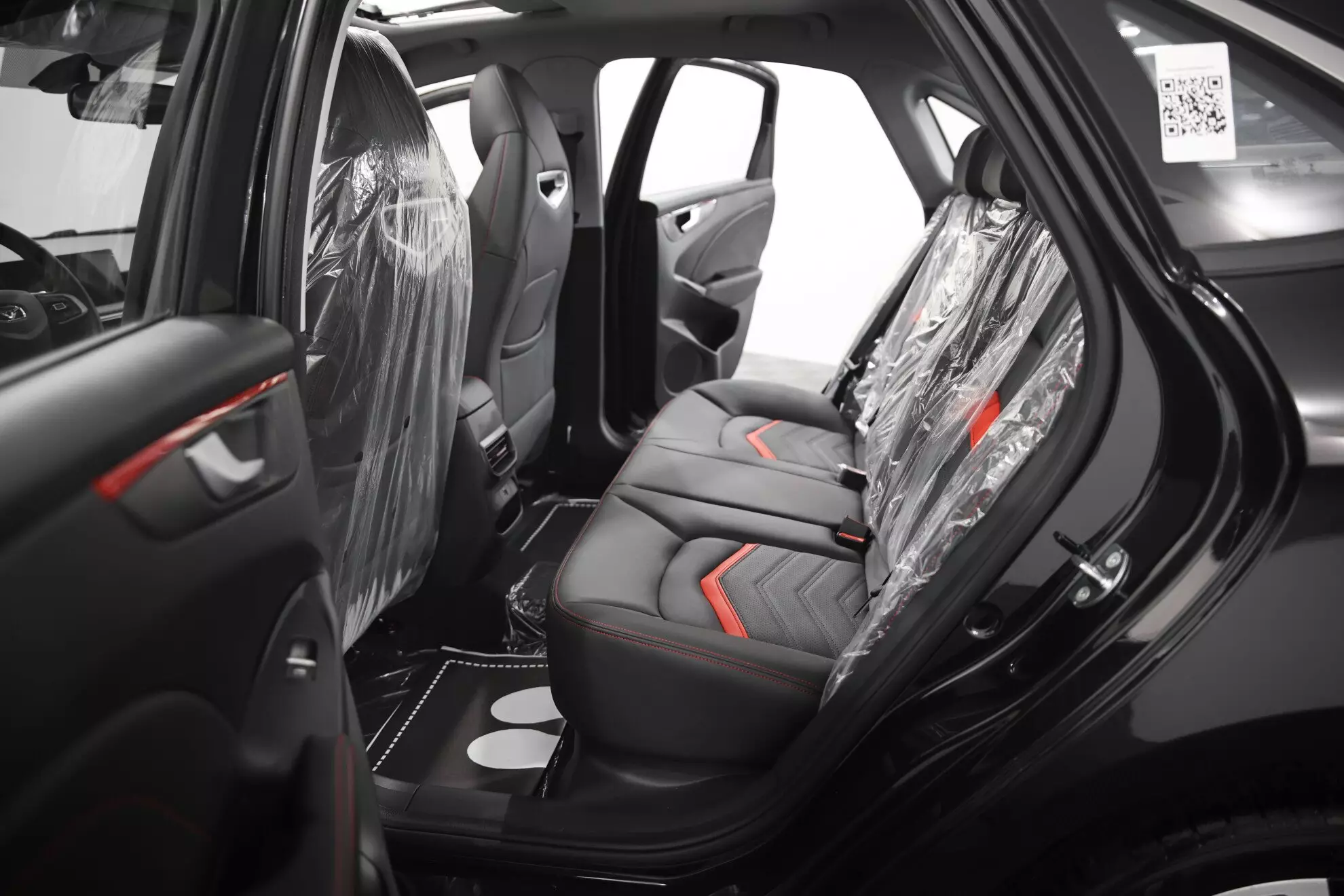 Автосалон: Kaiyi E5