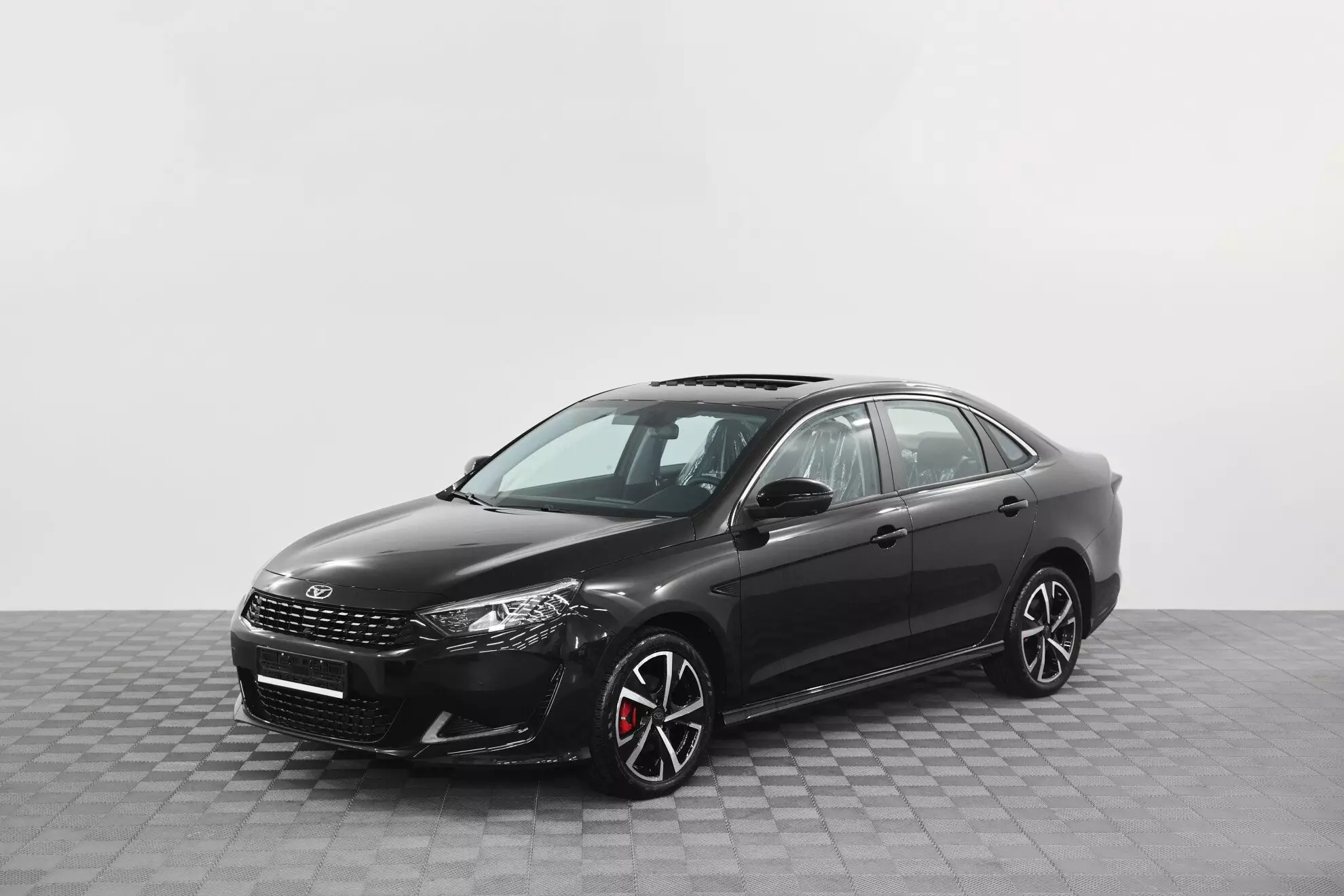 Автосалон: Kaiyi E5