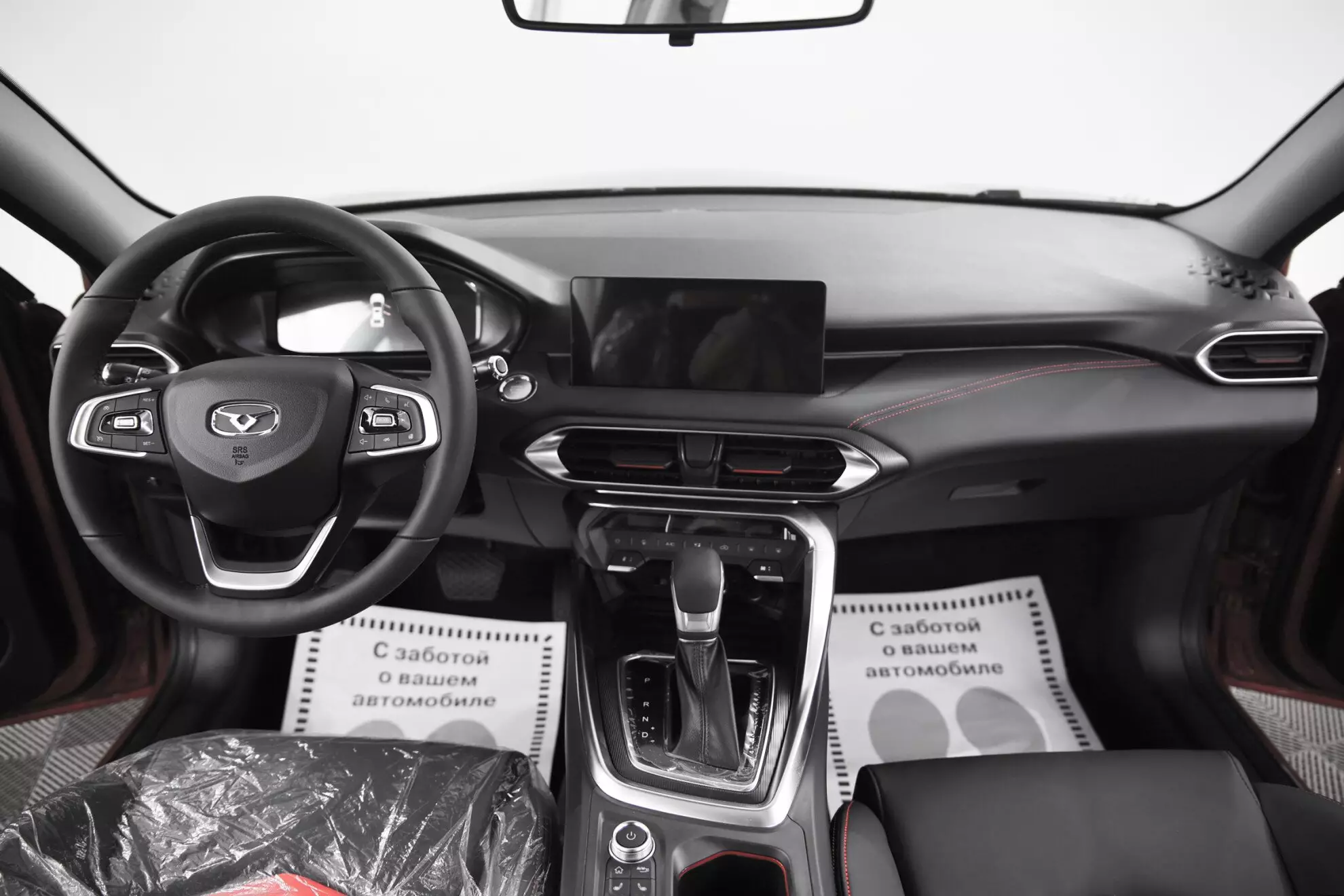 Автосалон: Kaiyi E5