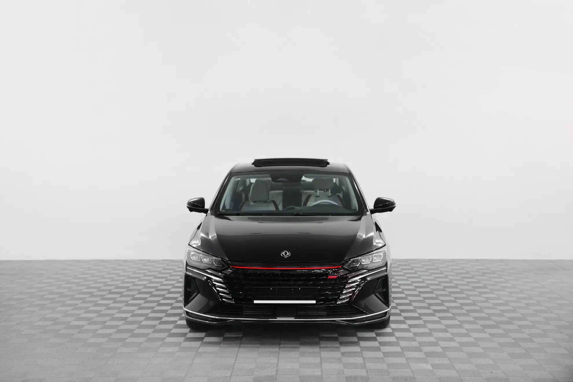 Автосалон: Dongfeng Shine Max