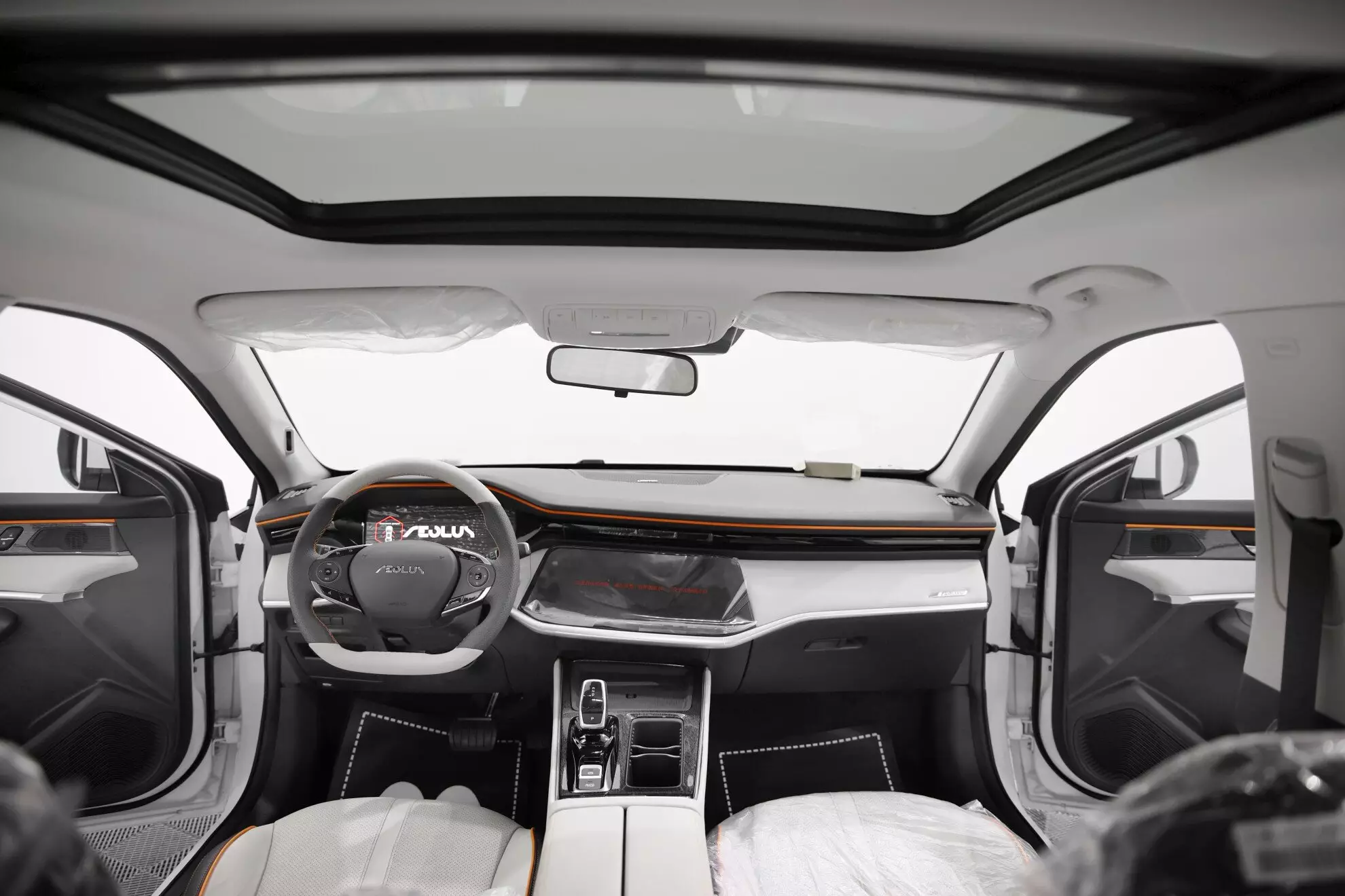 Автосалон: Dongfeng Shine Max