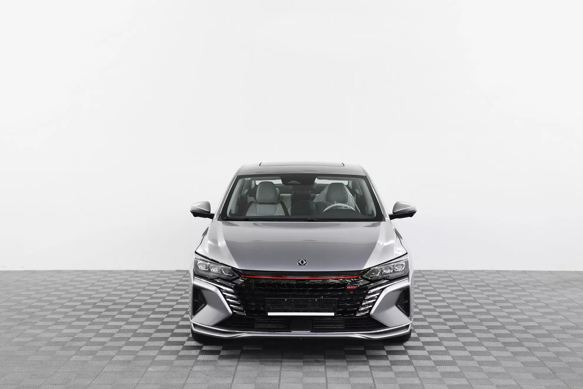 Автосалон: Dongfeng Shine Max