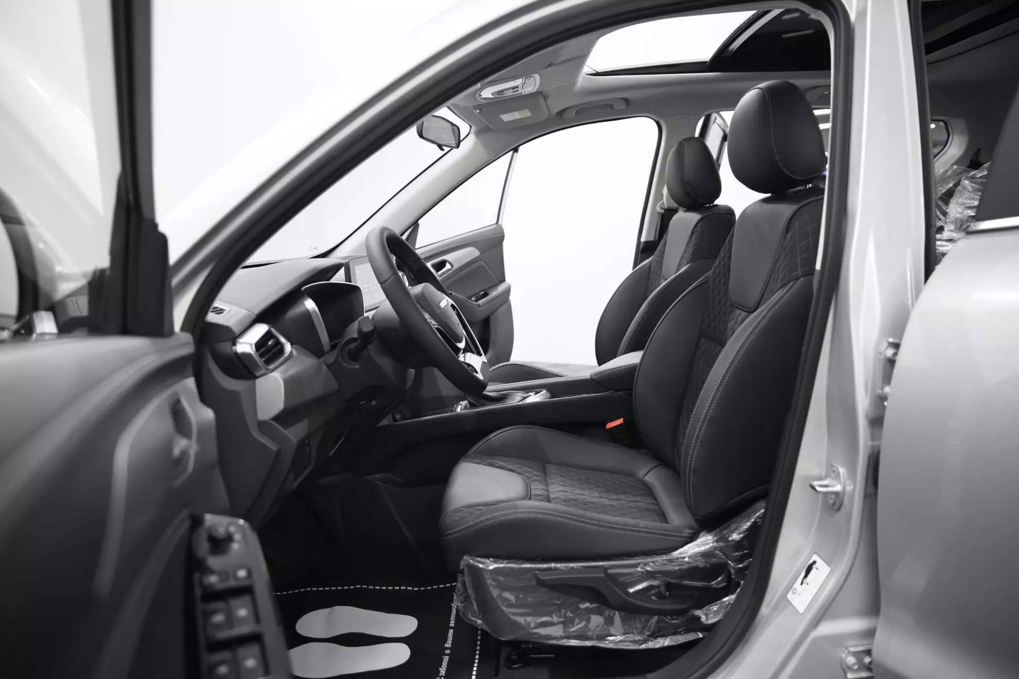Автосалон: Baic X35