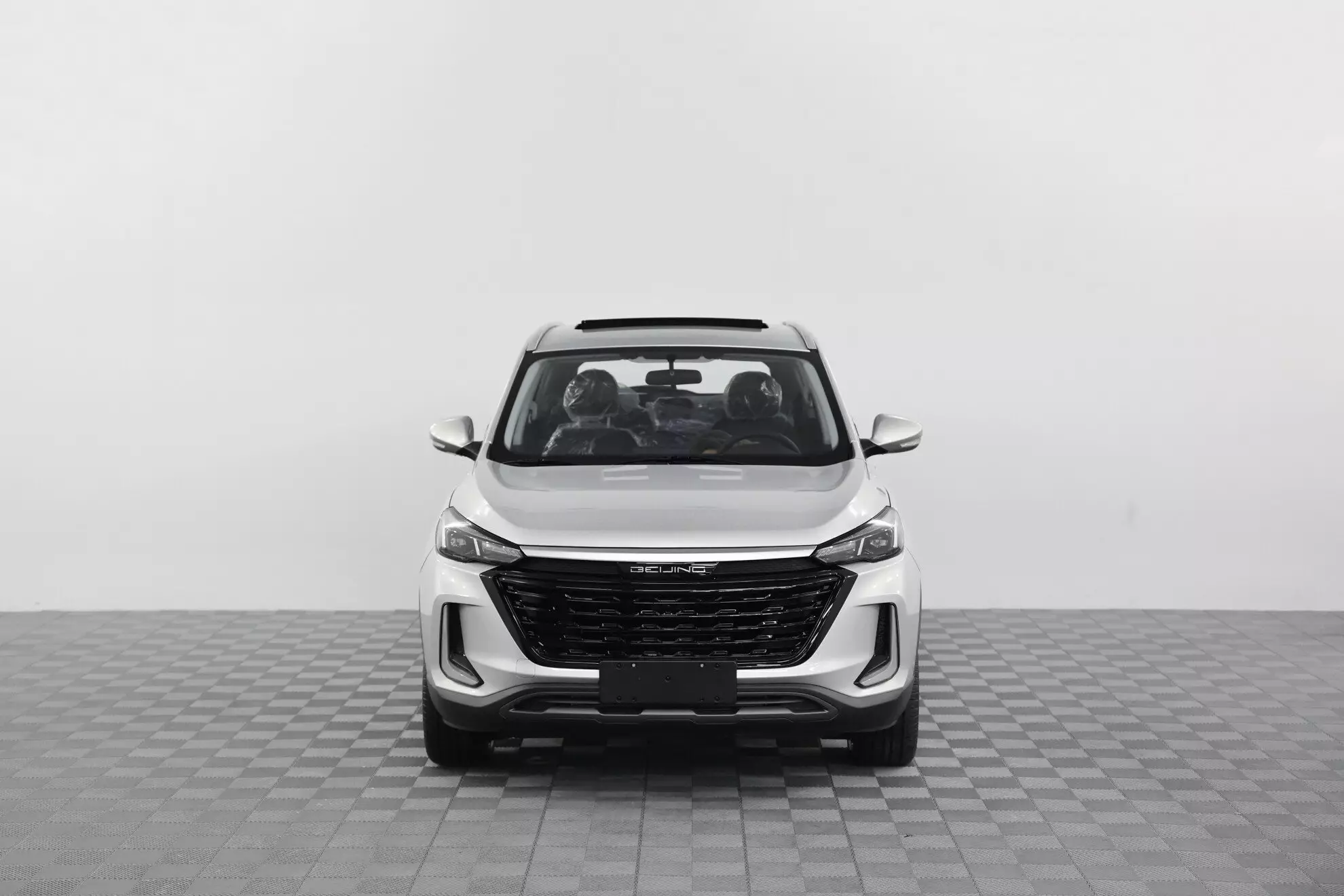 Автосалон: Baic X35
