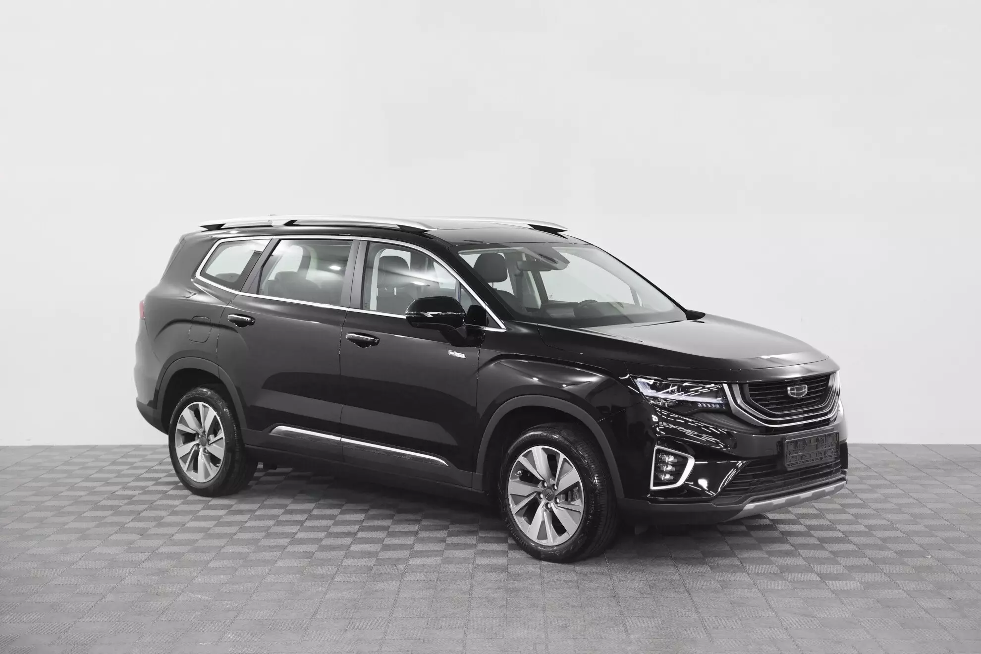 Автосалон: Geely Okavango
