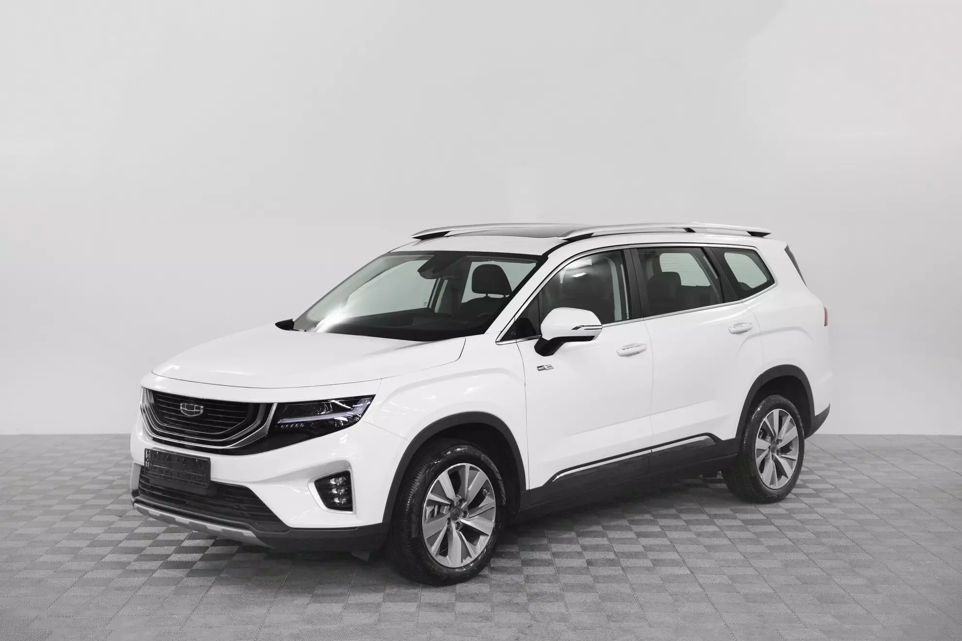 Автосалон: Geely Okavango