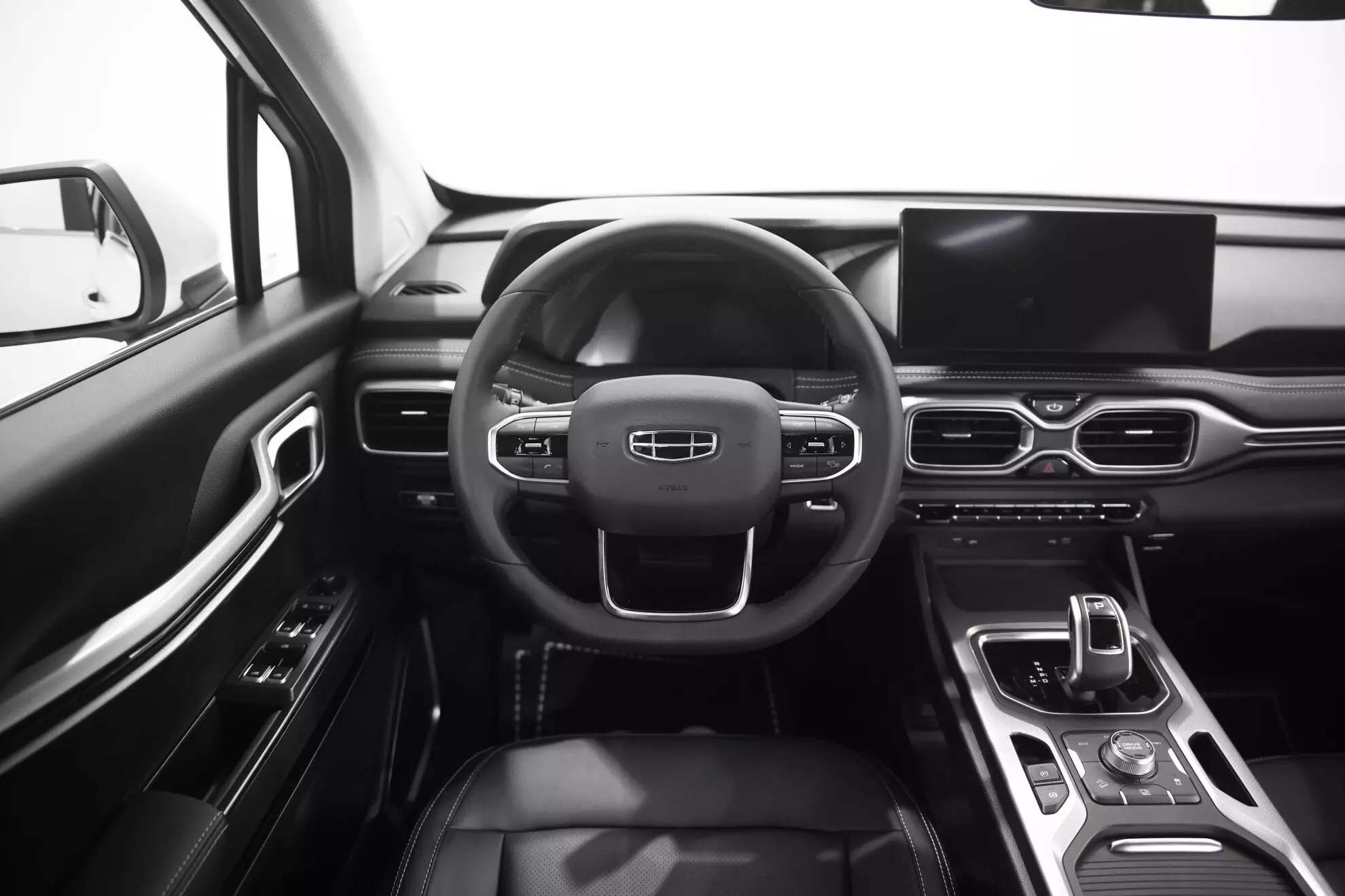 Автосалон: Geely Okavango