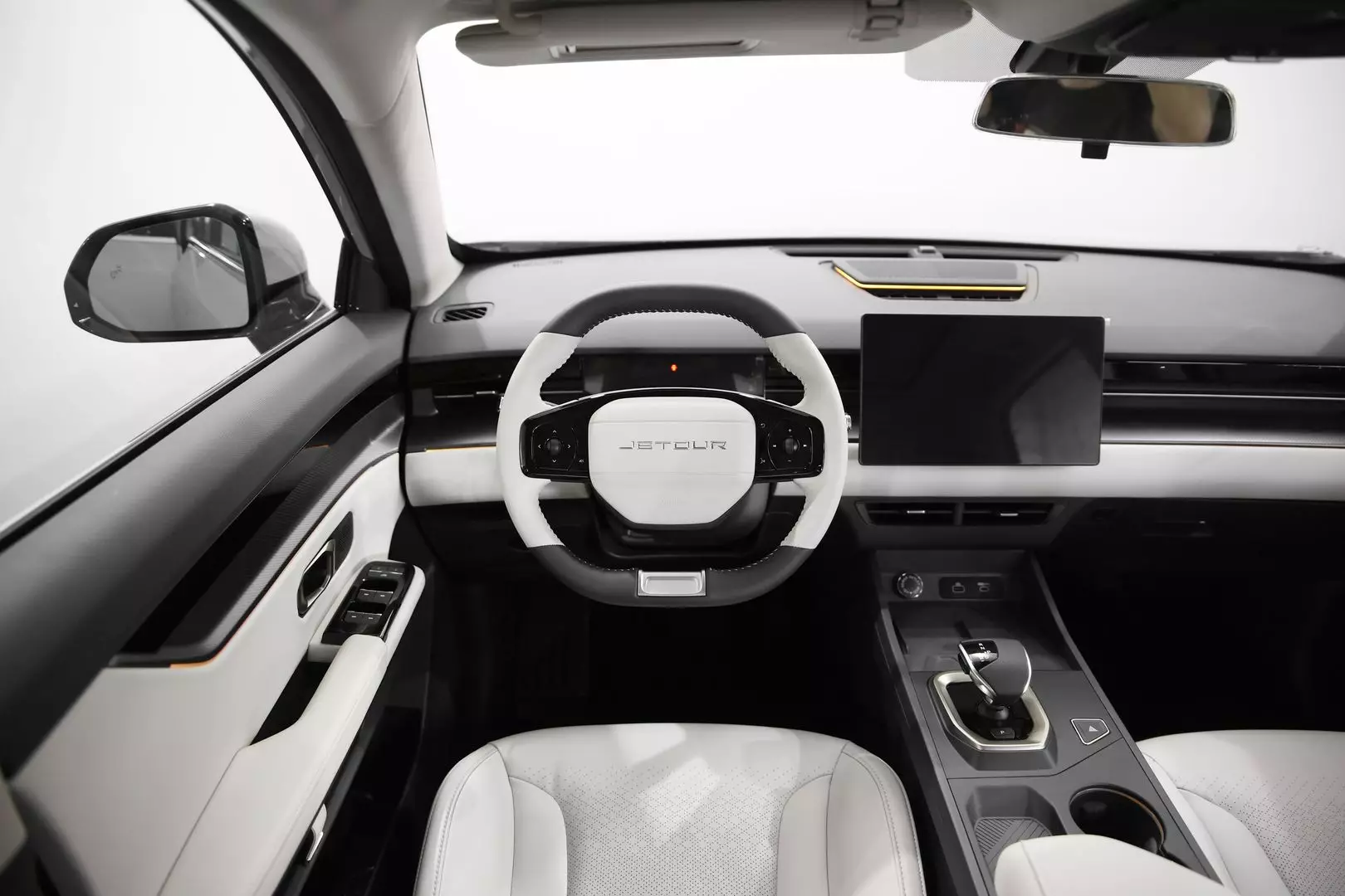 Автосалон: Jetour Dashing