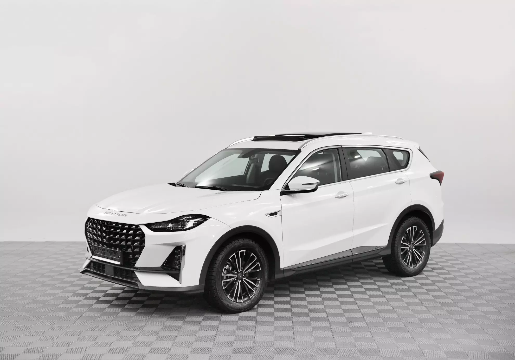 Автосалон: Jetour X70 PLUS