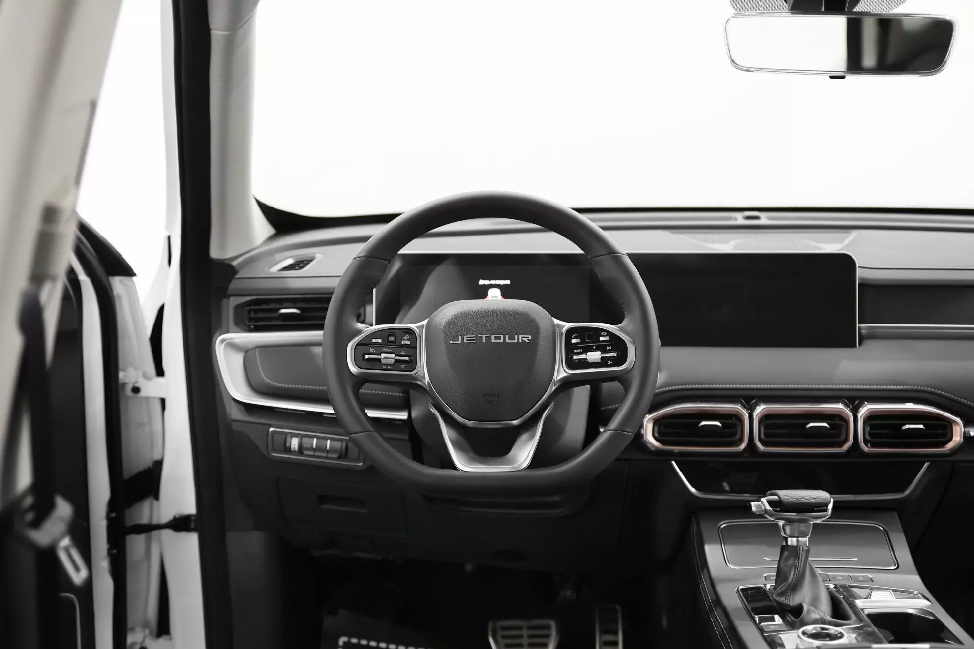 Автосалон: Jetour X70 PLUS